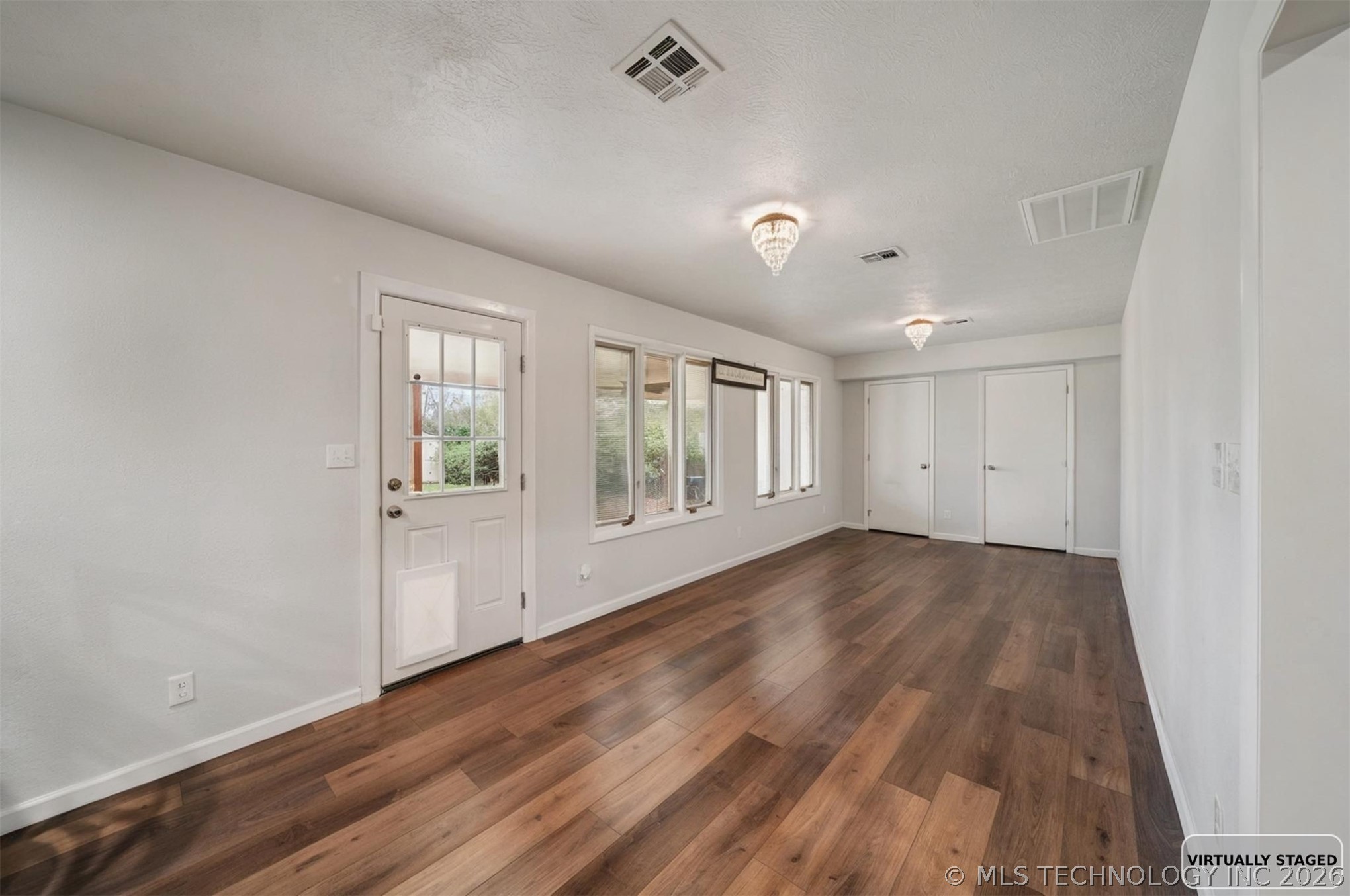 1335 N Mcfarland Place Property Photo 7