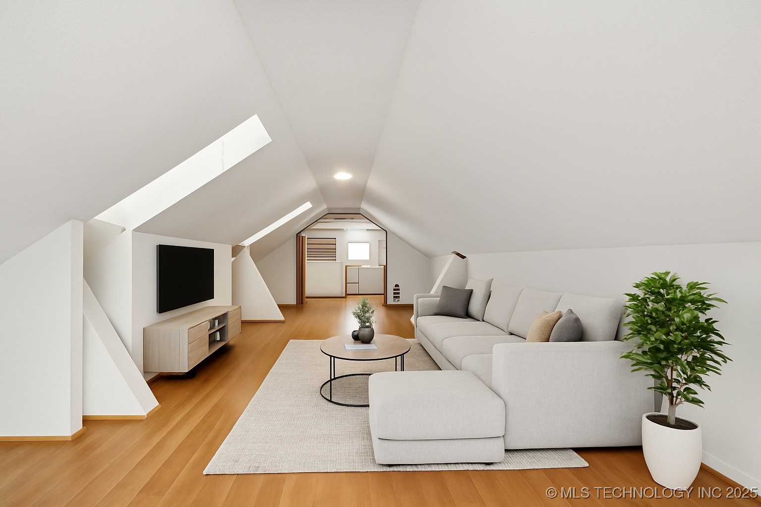 204 S Jamestown Avenue Property Photo 12