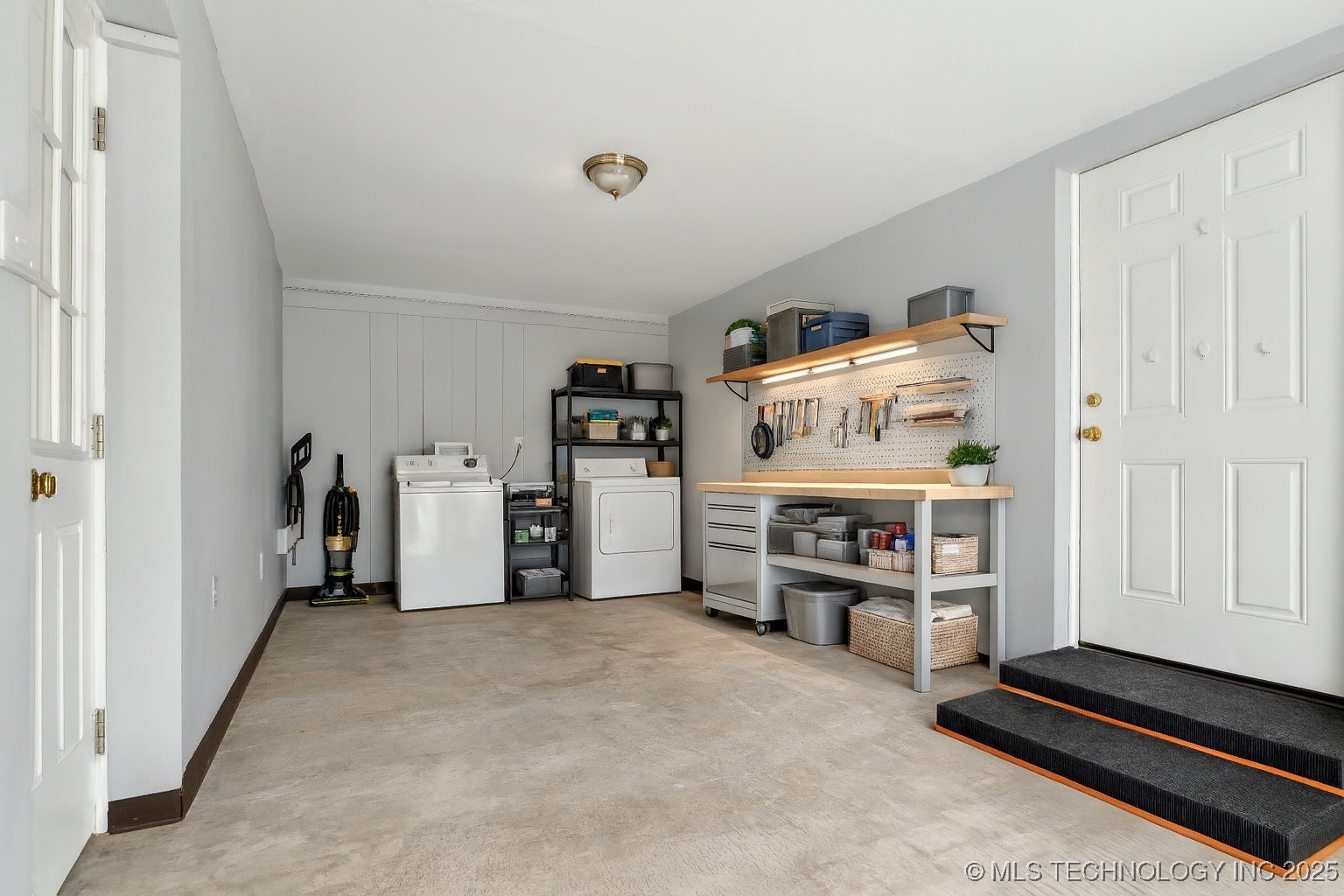 204 S Jamestown Avenue Property Photo 14