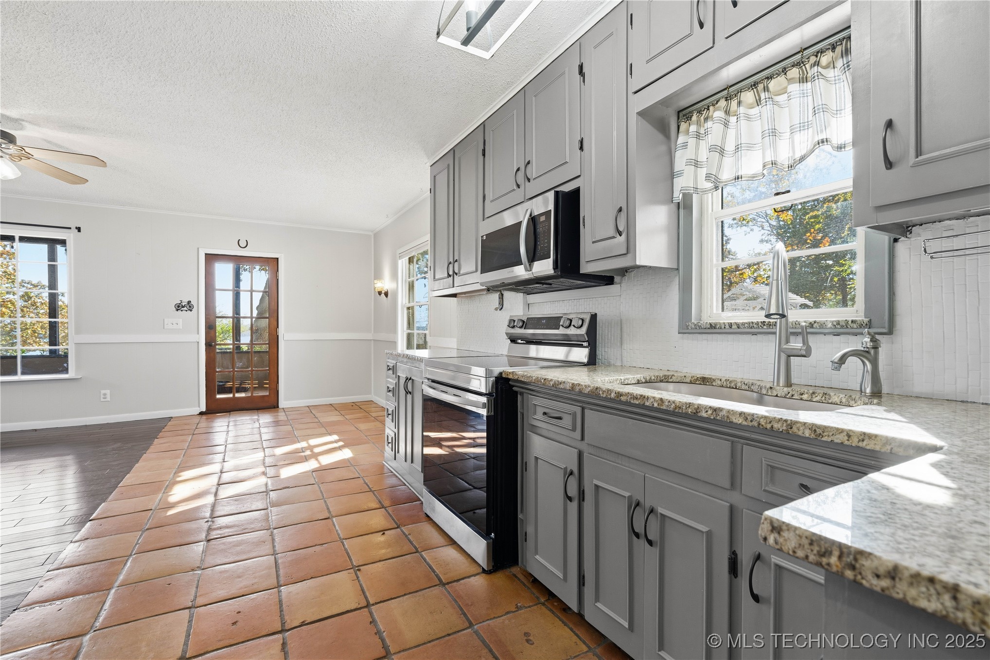 95918 Sky Ridge Drive Property Photo 13