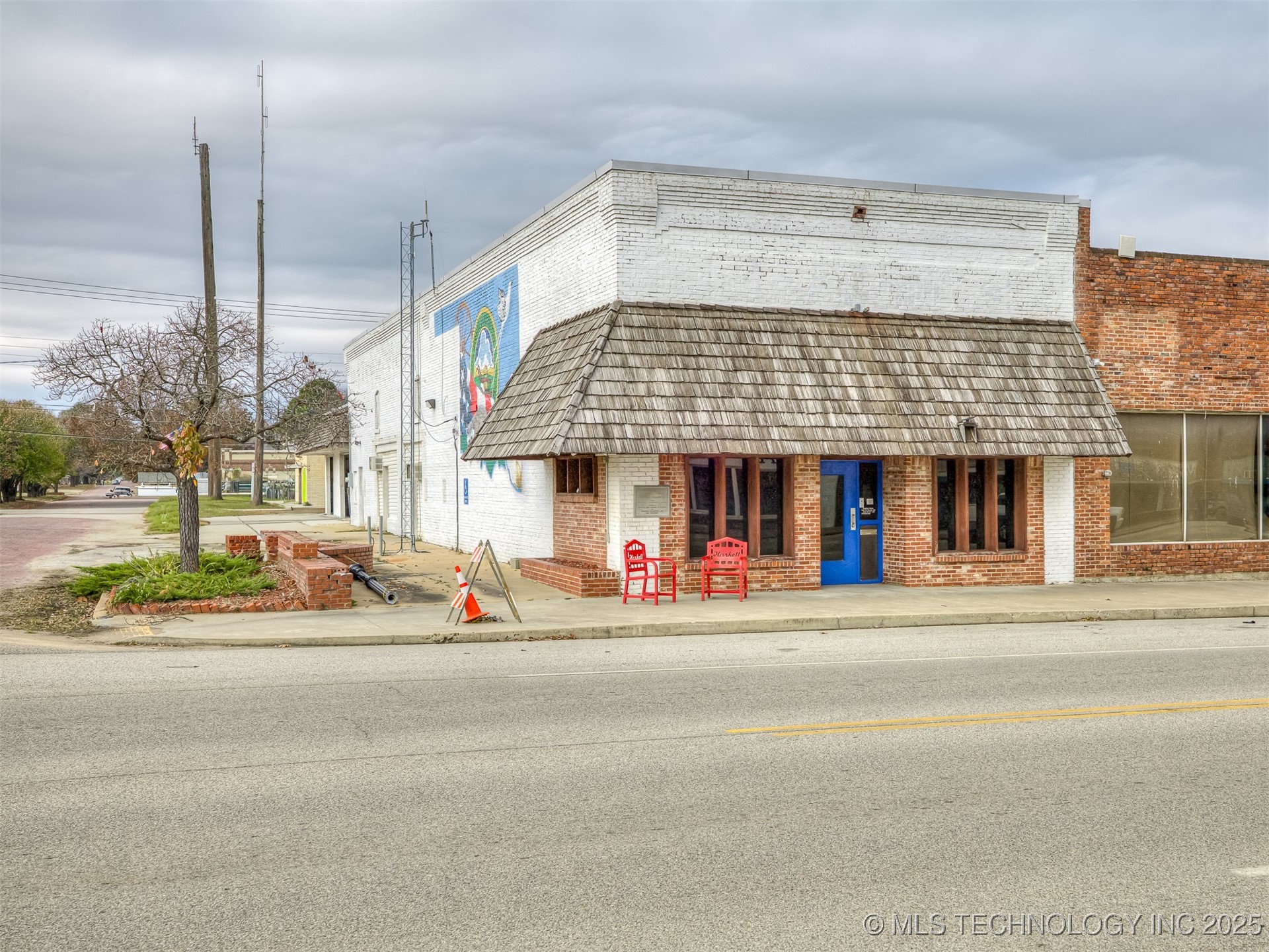 109 S Broadway Avenue Property Photo 2