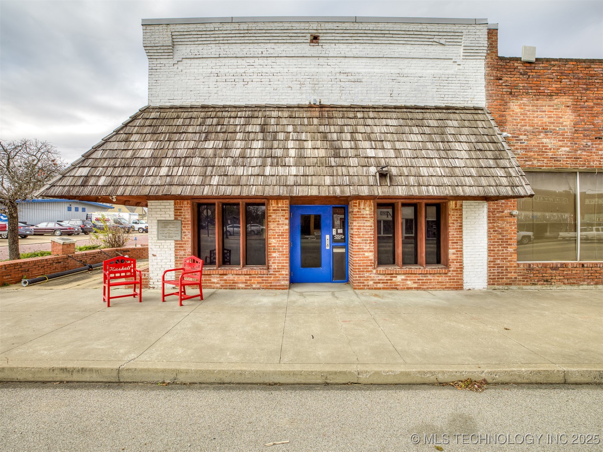 109 S Broadway Avenue Property Photo 12