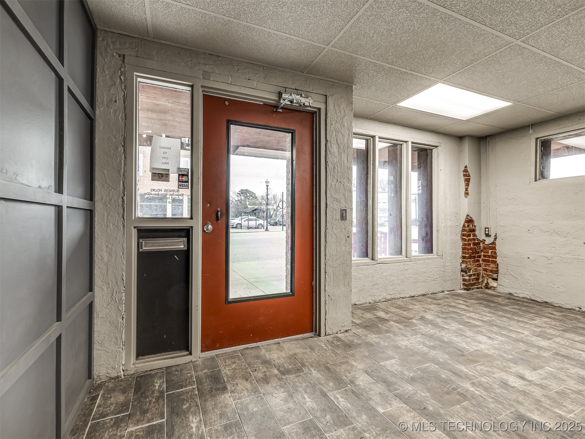 109 S Broadway Avenue Property Photo 14