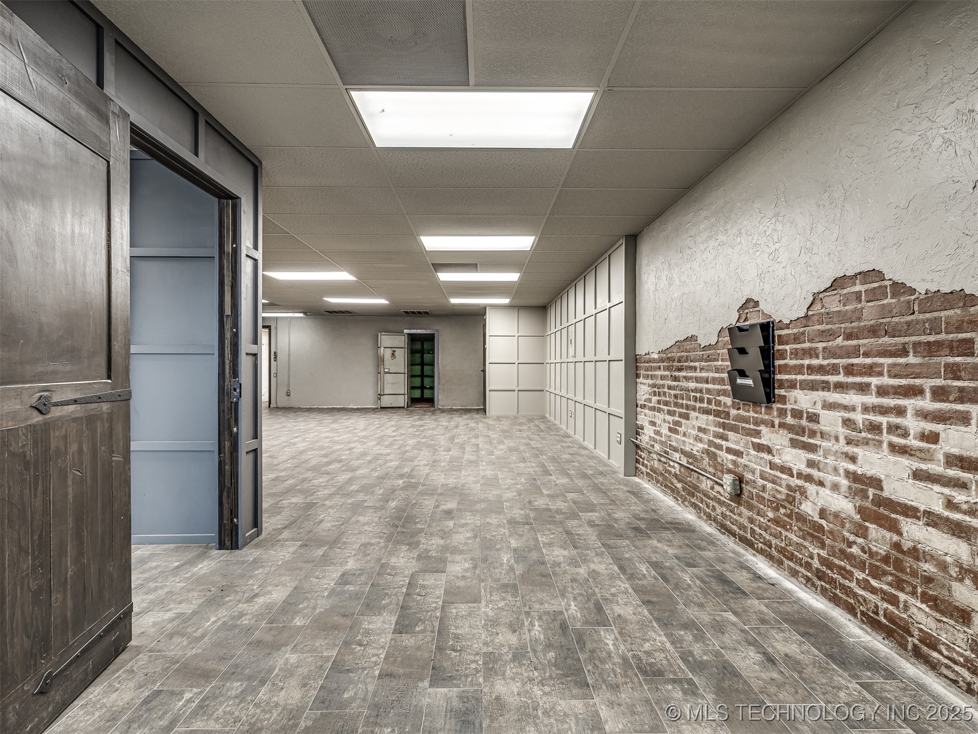 109 S Broadway Avenue Property Photo 18