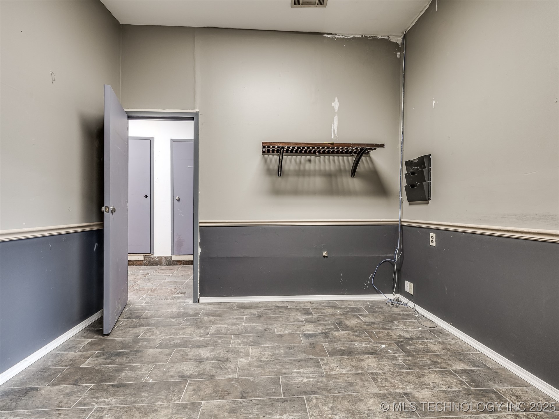 109 S Broadway Avenue Property Photo 28