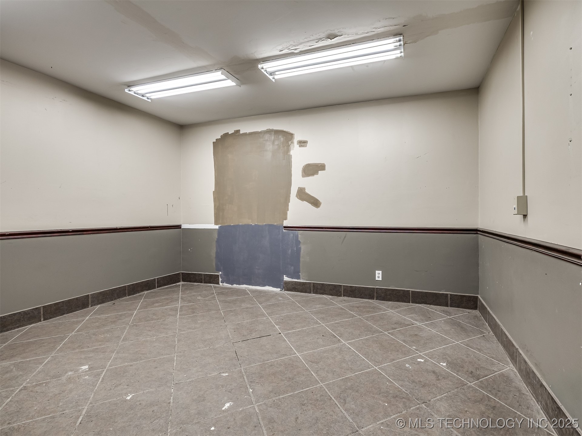 109 S Broadway Avenue Property Photo 39