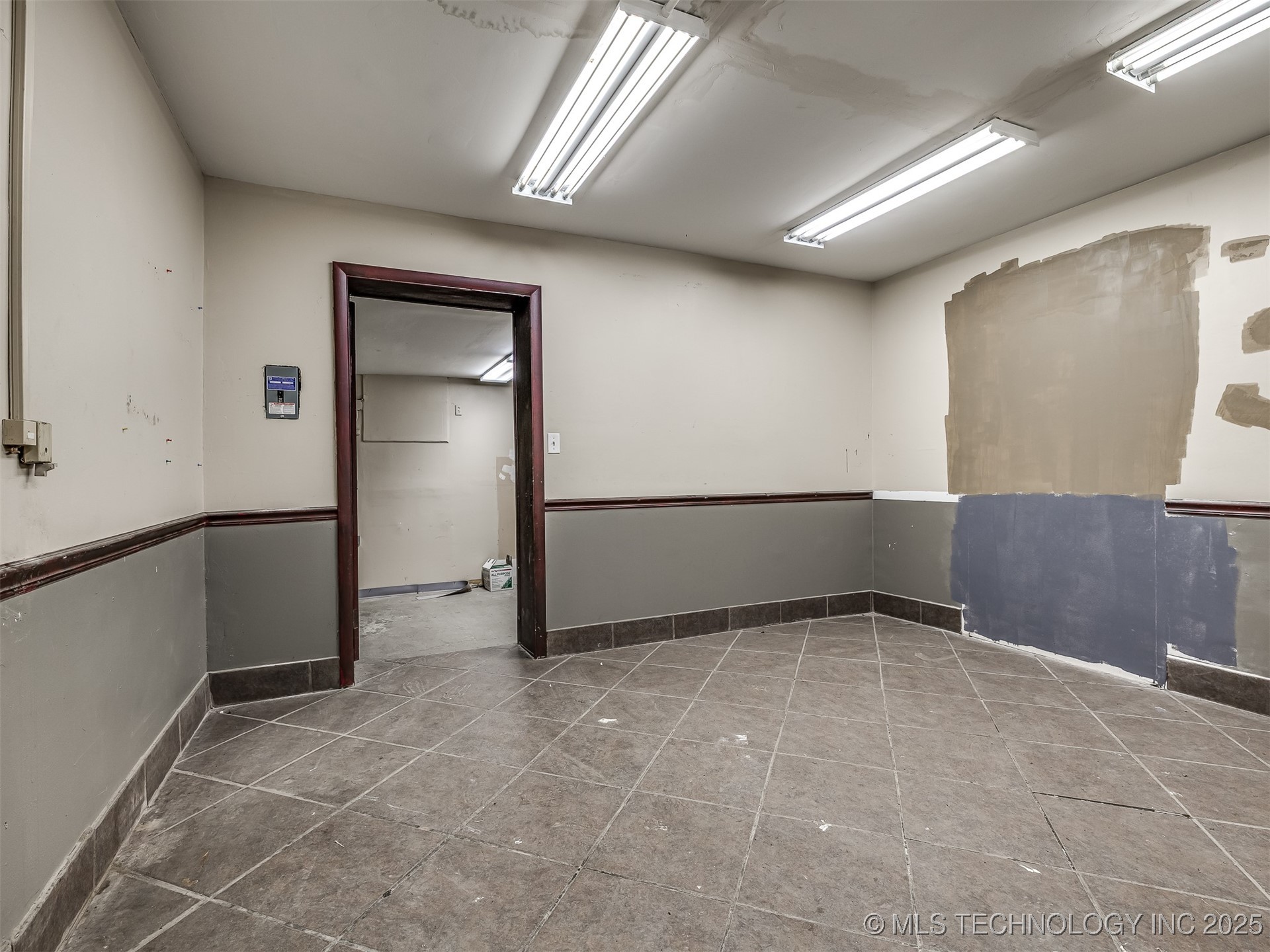 109 S Broadway Avenue Property Photo 40