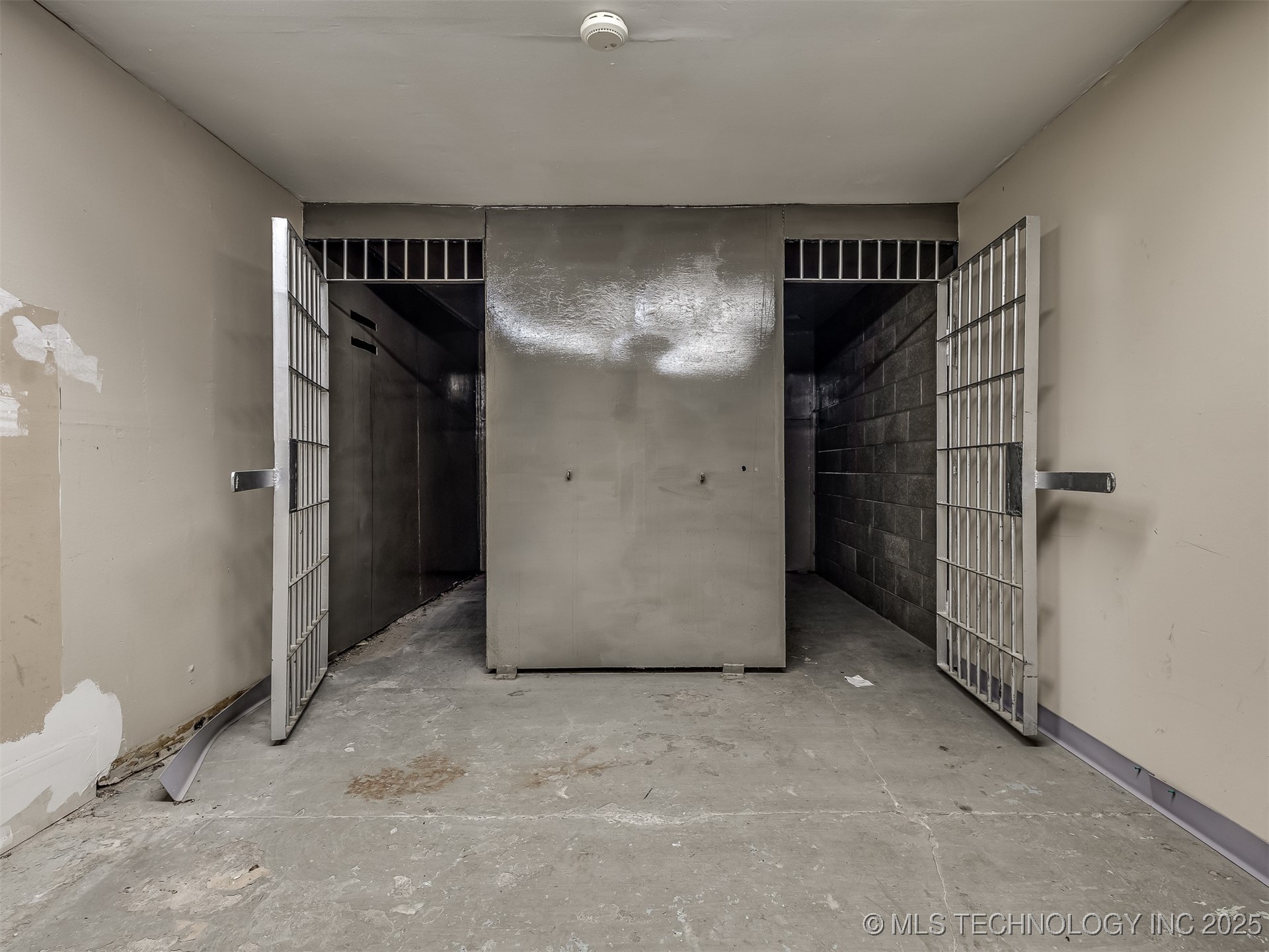 109 S Broadway Avenue Property Photo 43