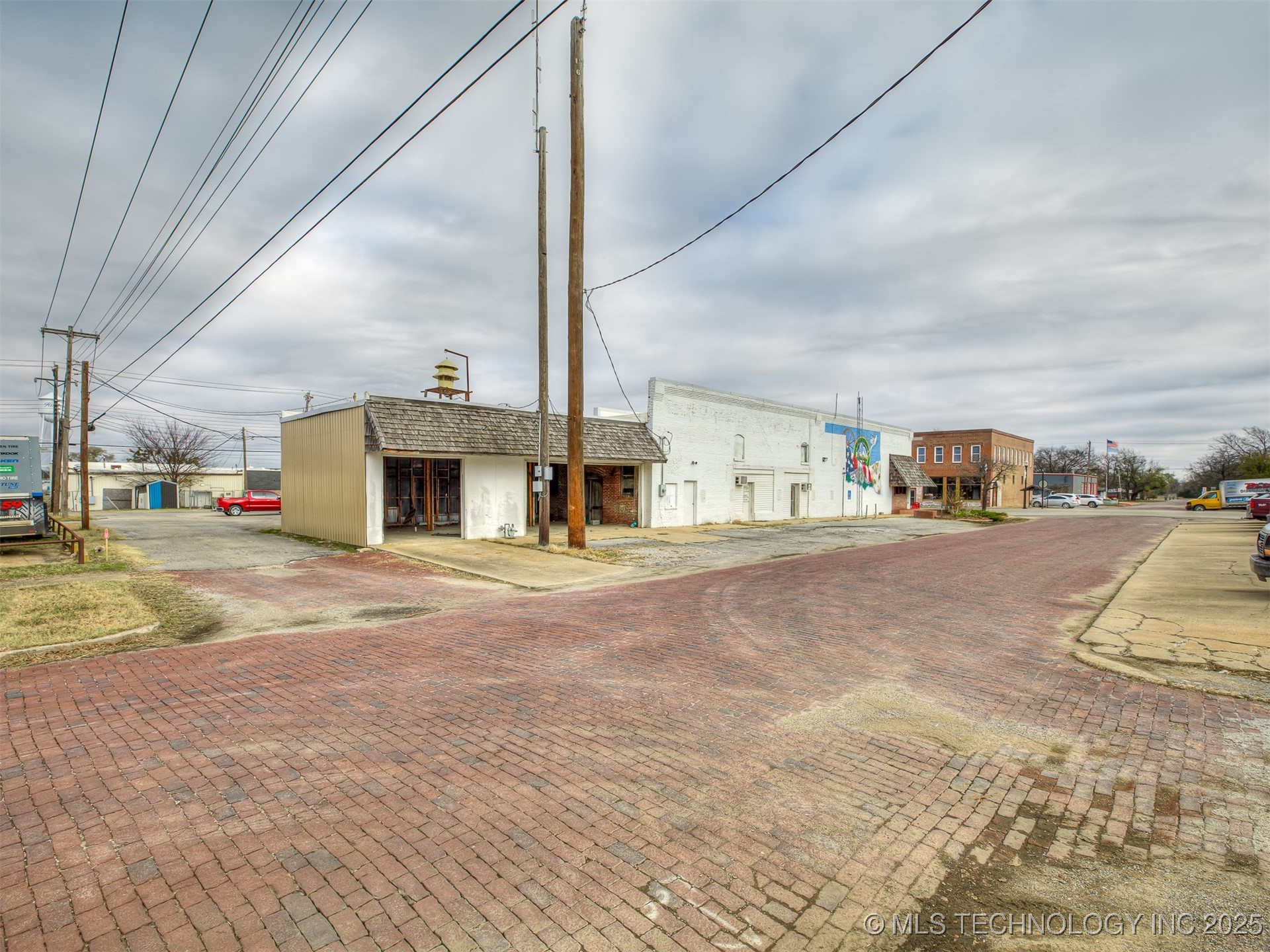 109 S Broadway Avenue Property Photo 46