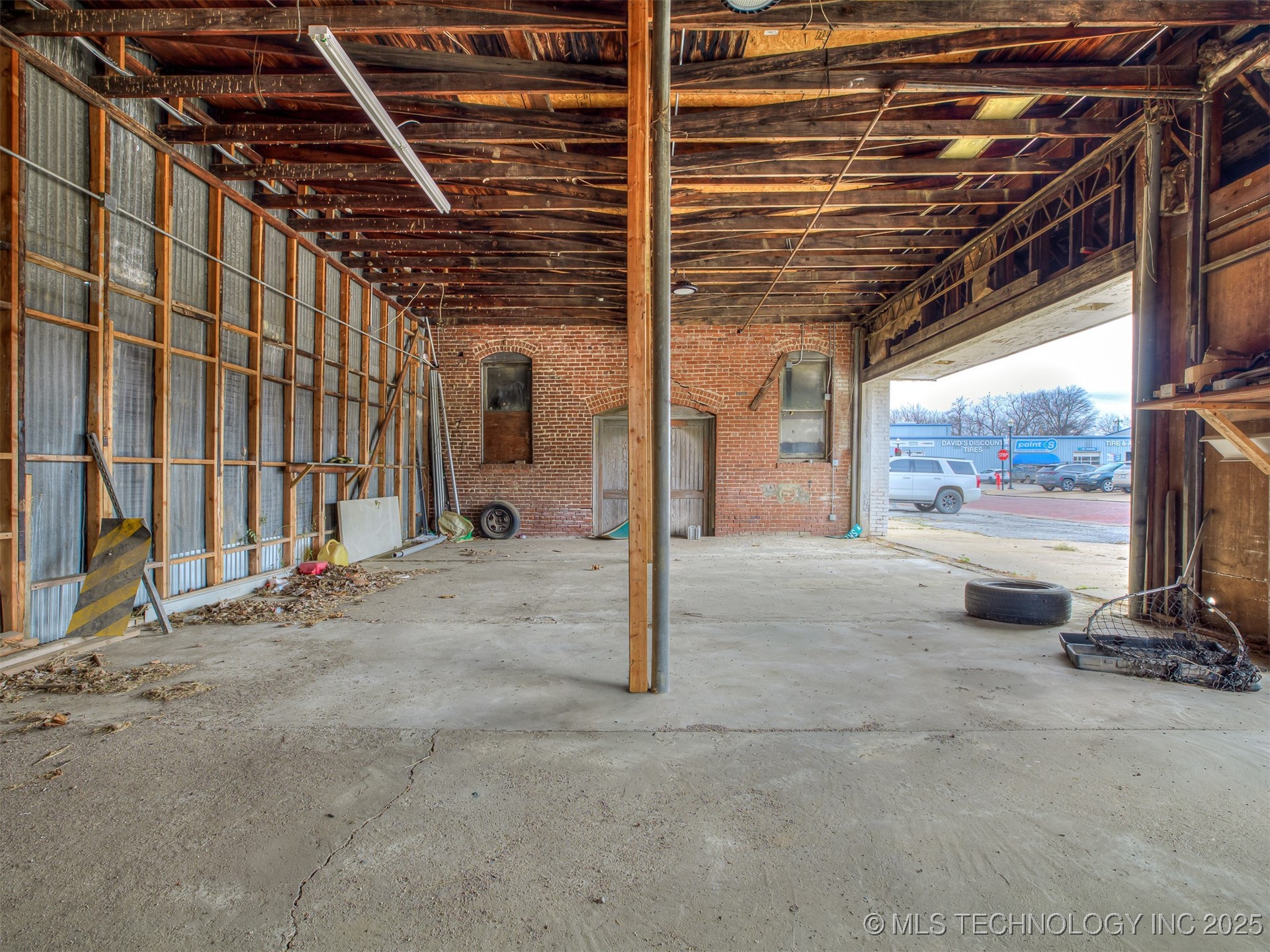 109 S Broadway Avenue Property Photo 51