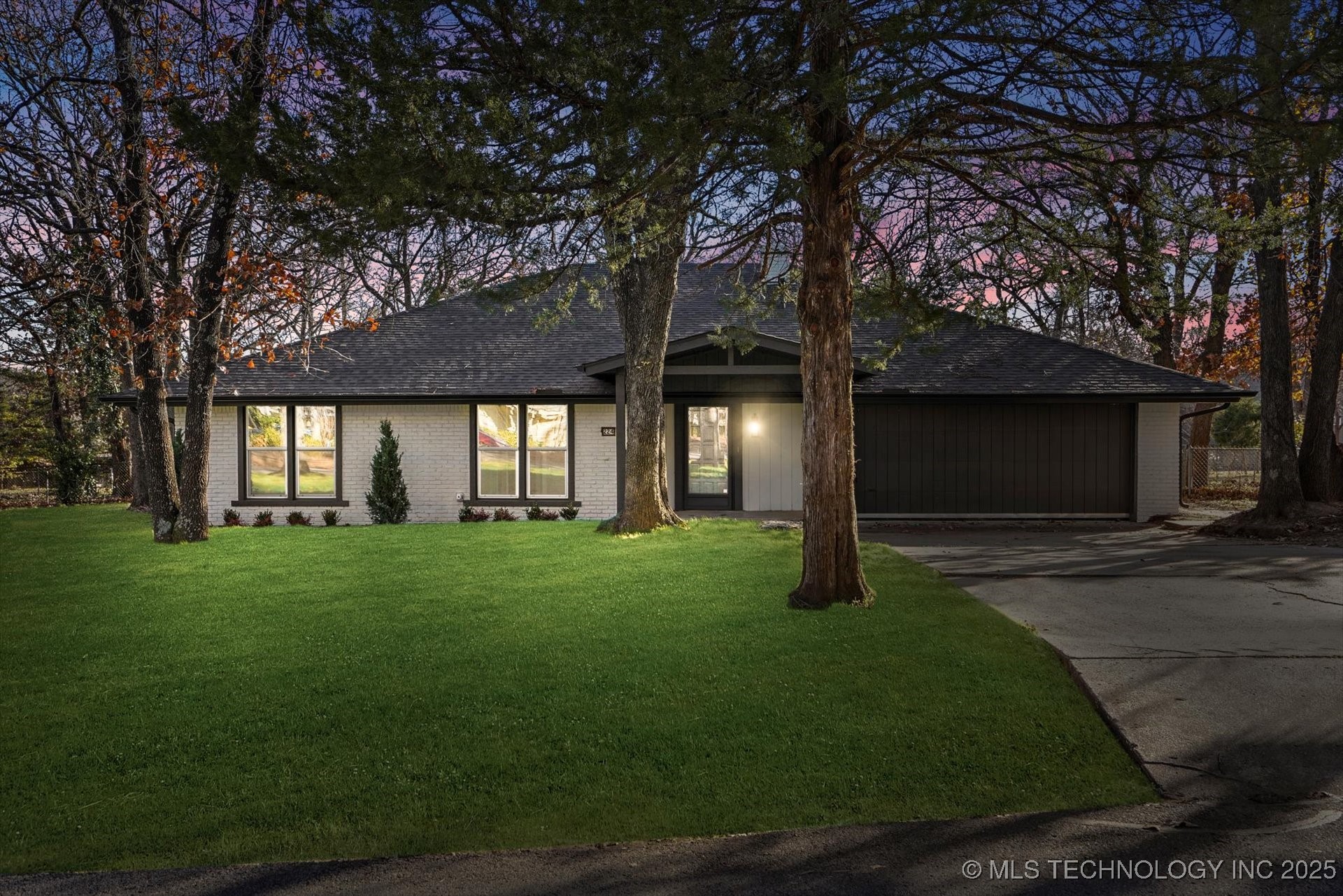 224 E 118th Street Property Photo 1