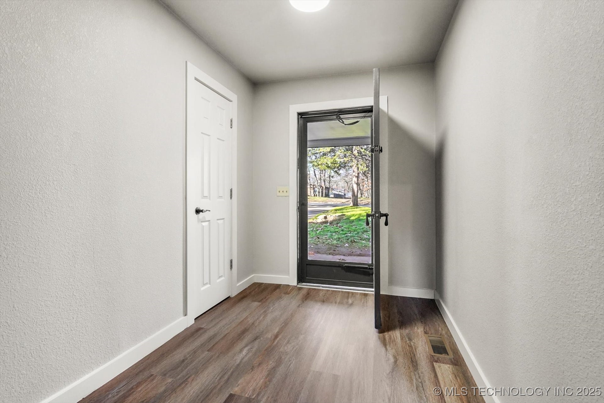 224 E 118th Street Property Photo 7