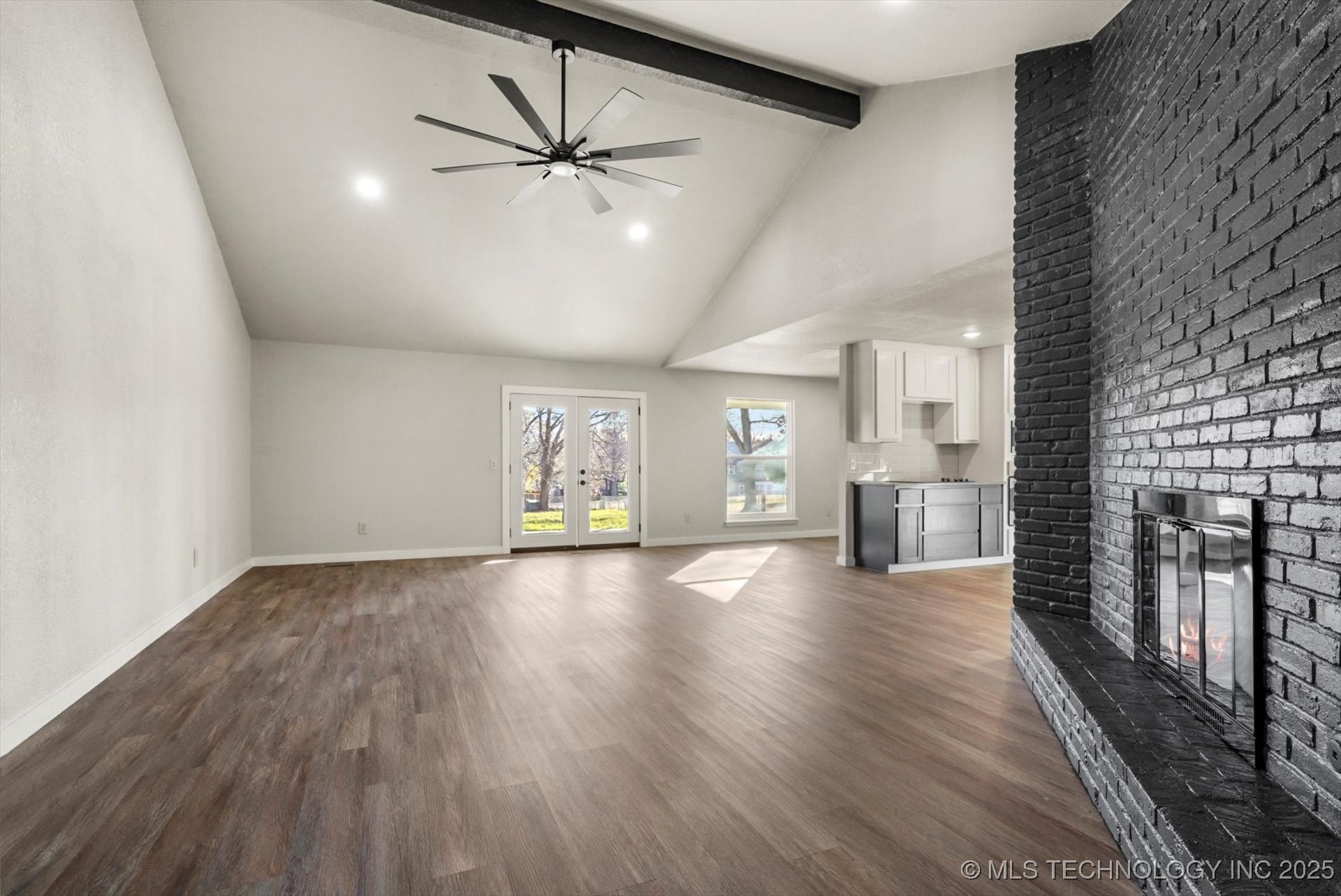 224 E 118th Street Property Photo 8