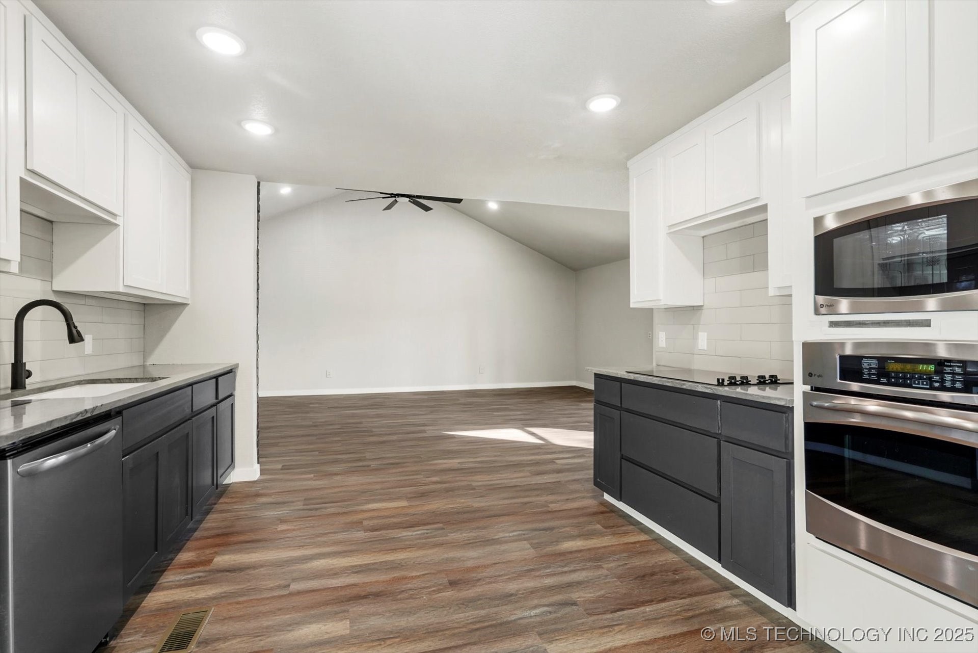 224 E 118th Street Property Photo 22