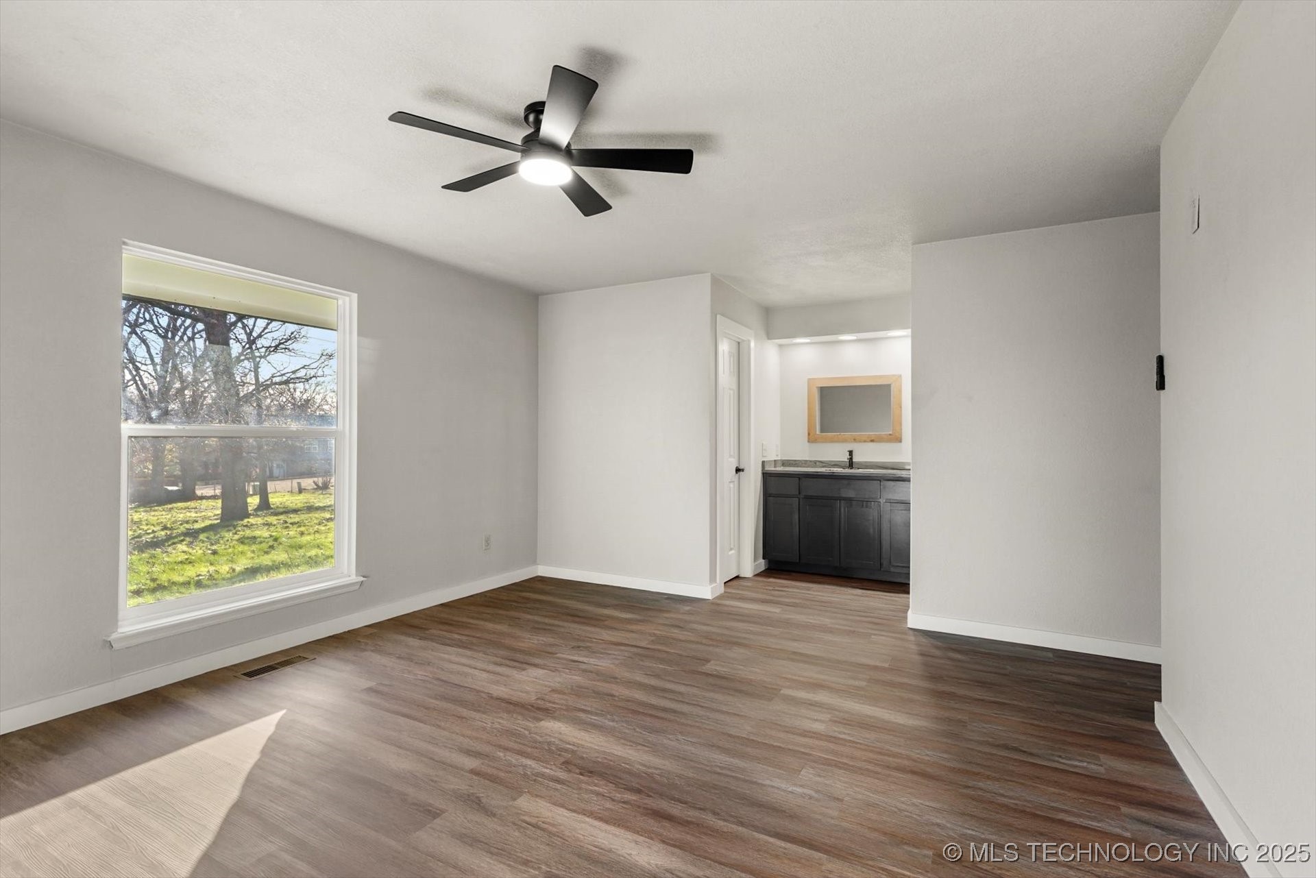 224 E 118th Street Property Photo 31