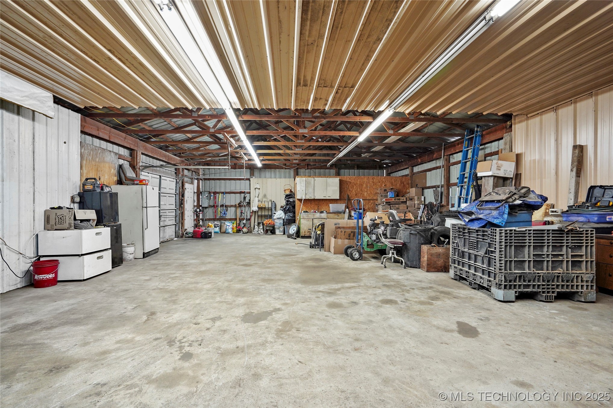 16007 N 137th East Avenue Property Photo 28