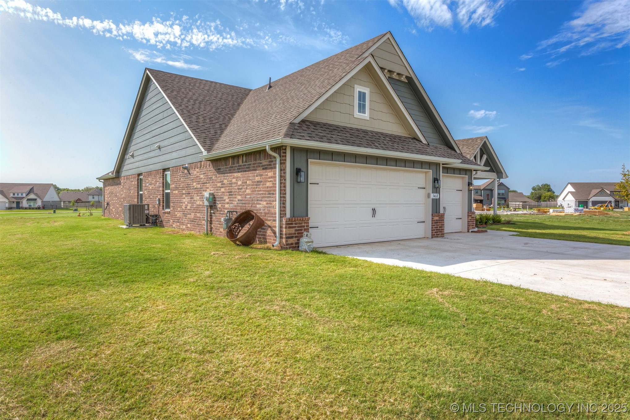 3460 E 154th Court Property Photo 5