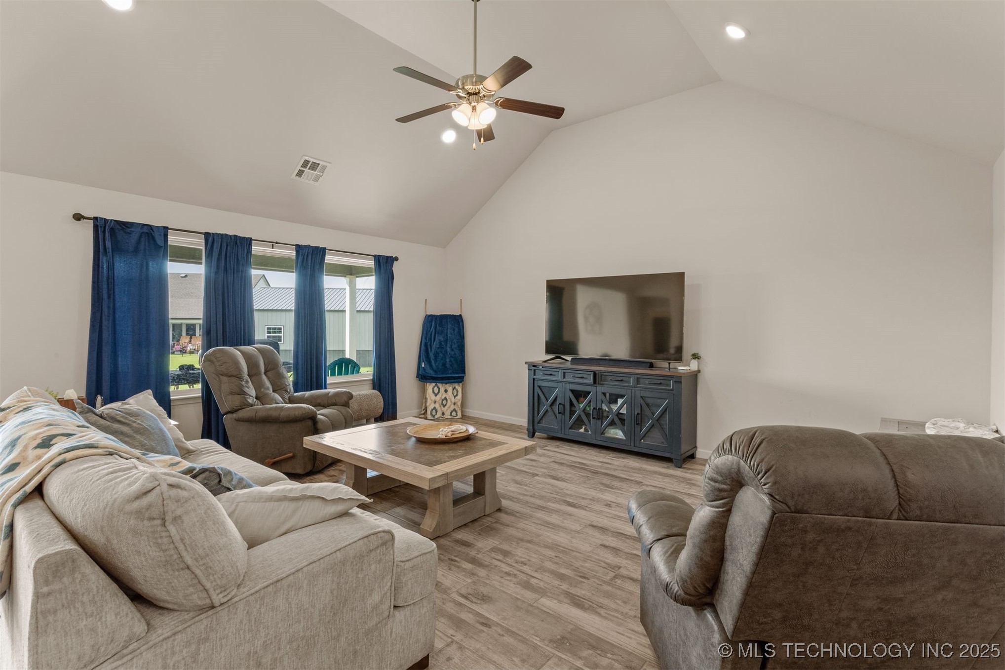 3460 E 154th Court Property Photo 11