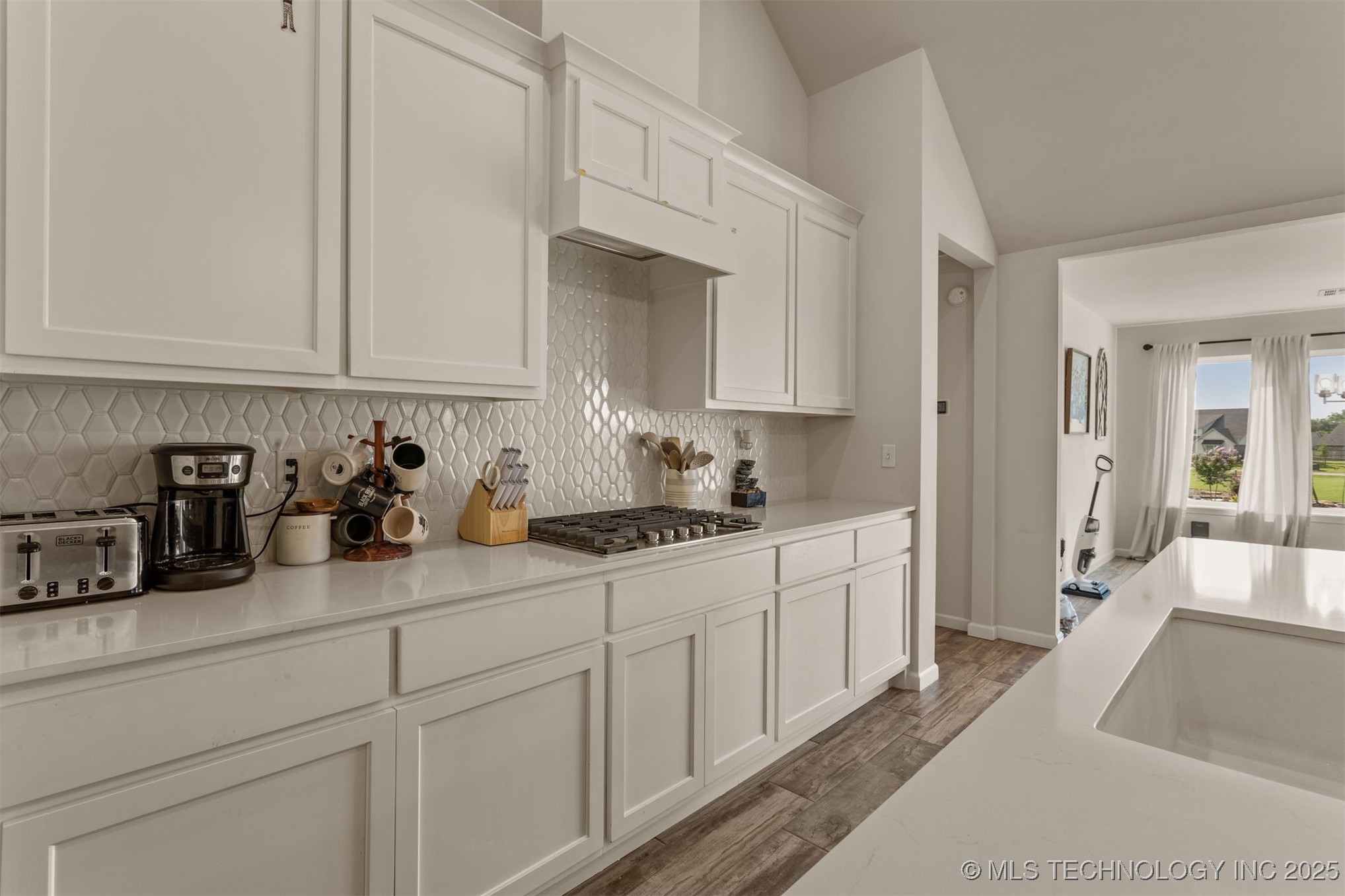 3460 E 154th Court Property Photo 17