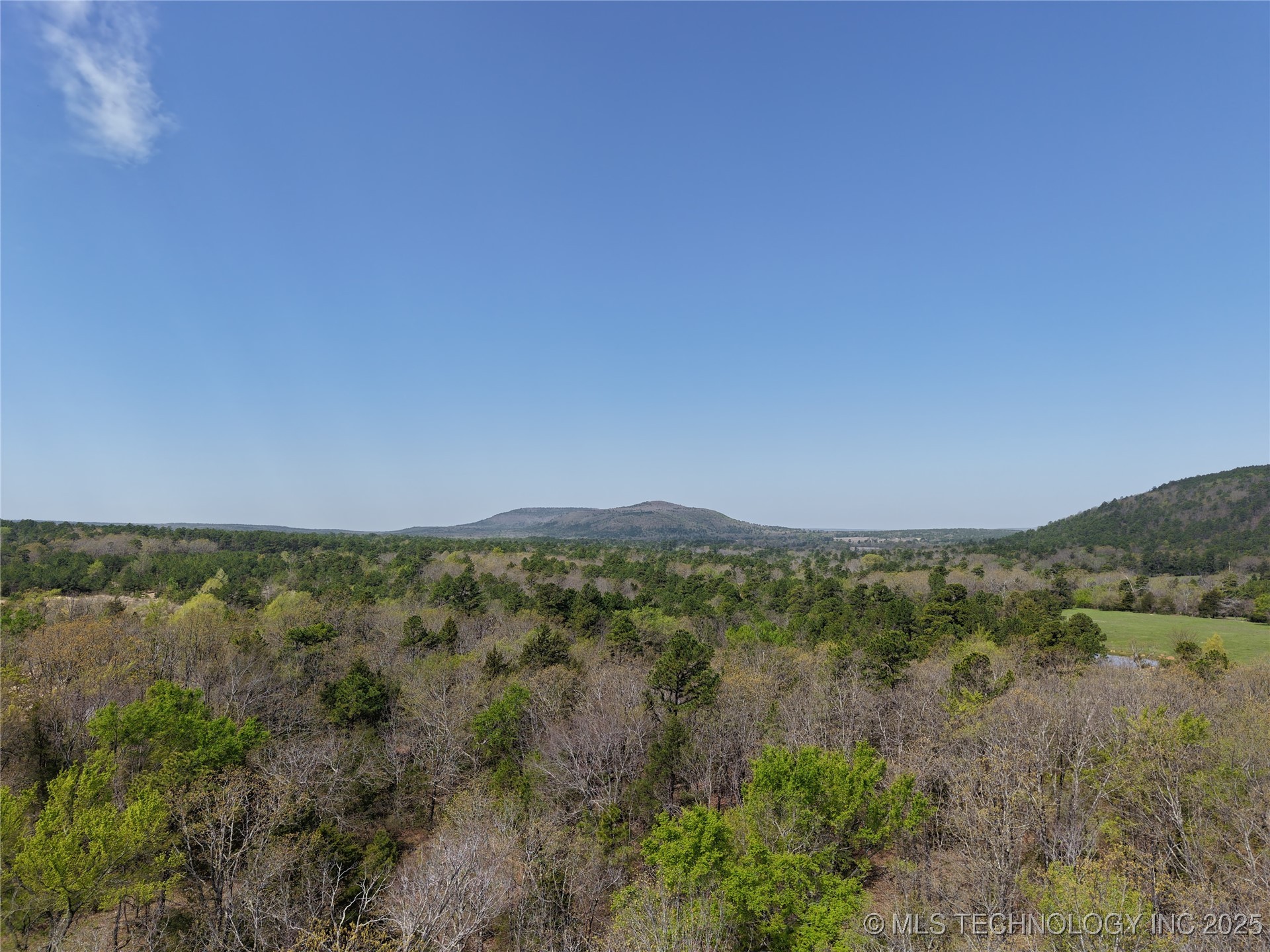 2 Nw 196th Road Property Photo 21