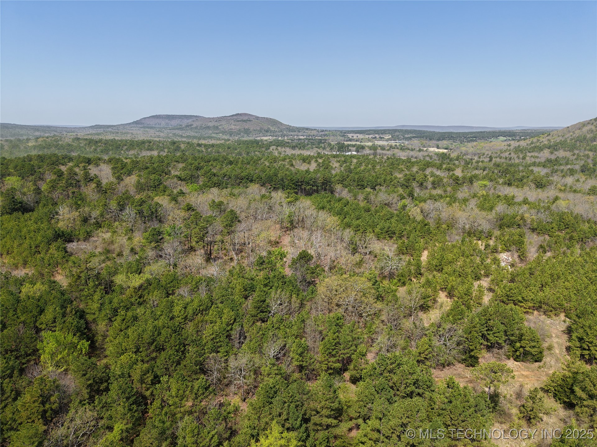 2 Nw 196th Road Property Photo 32