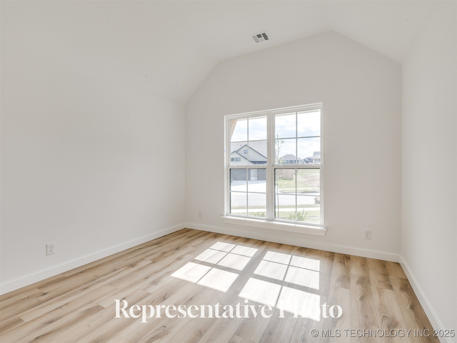 7613 E 89th Street North Property Photo 9