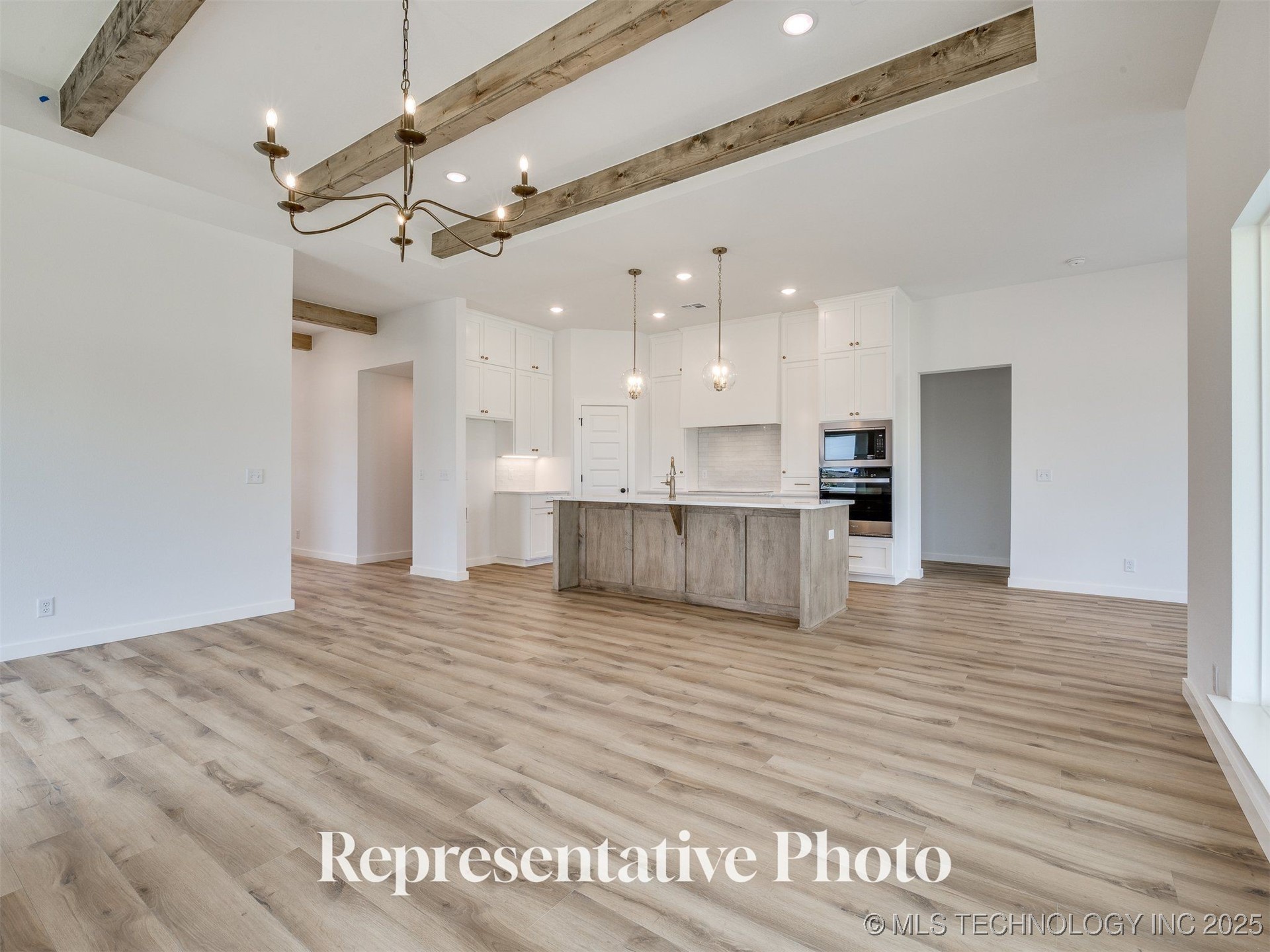 7613 E 89th Street North Property Photo 16