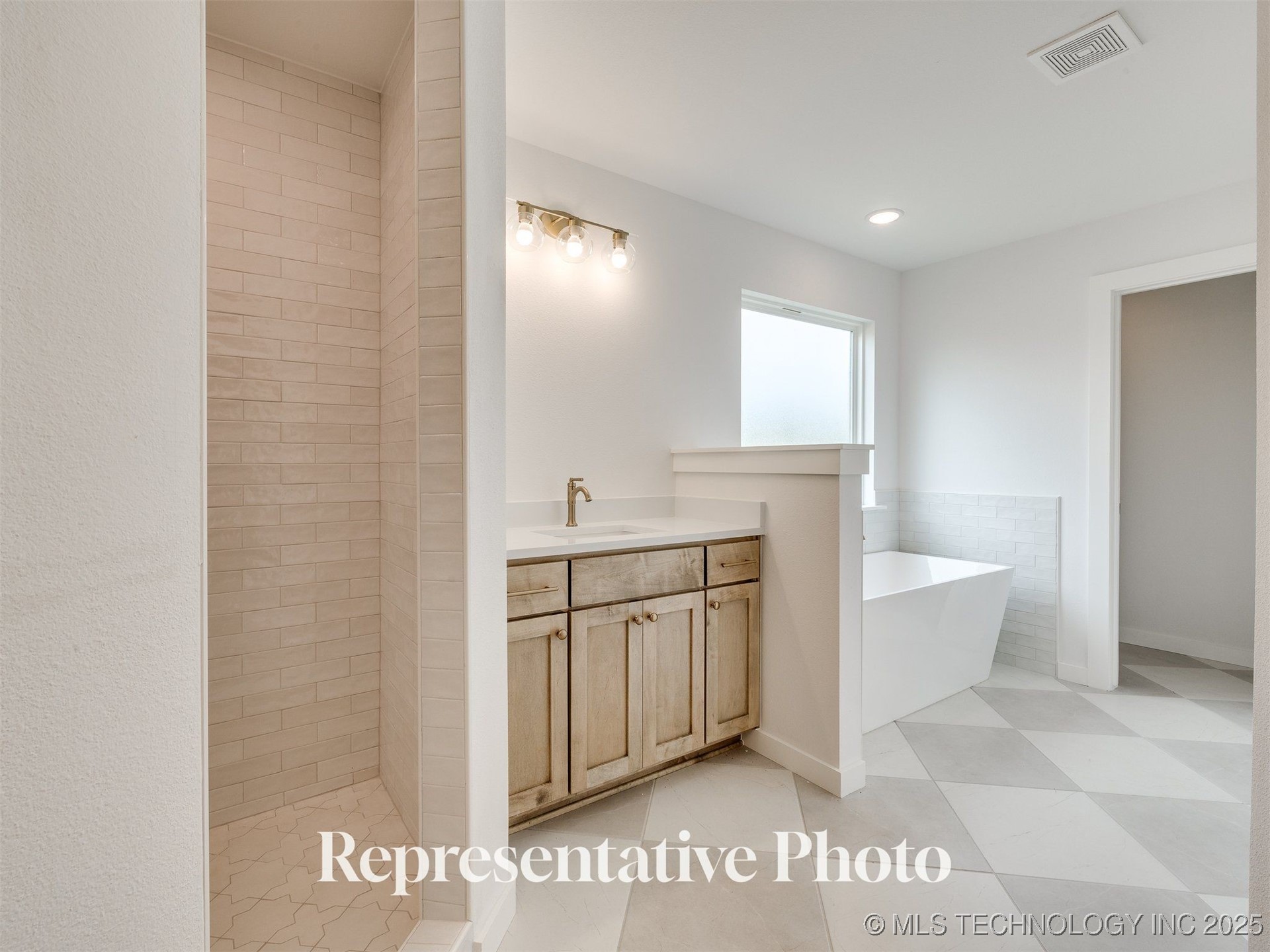 7613 E 89th Street North Property Photo 22