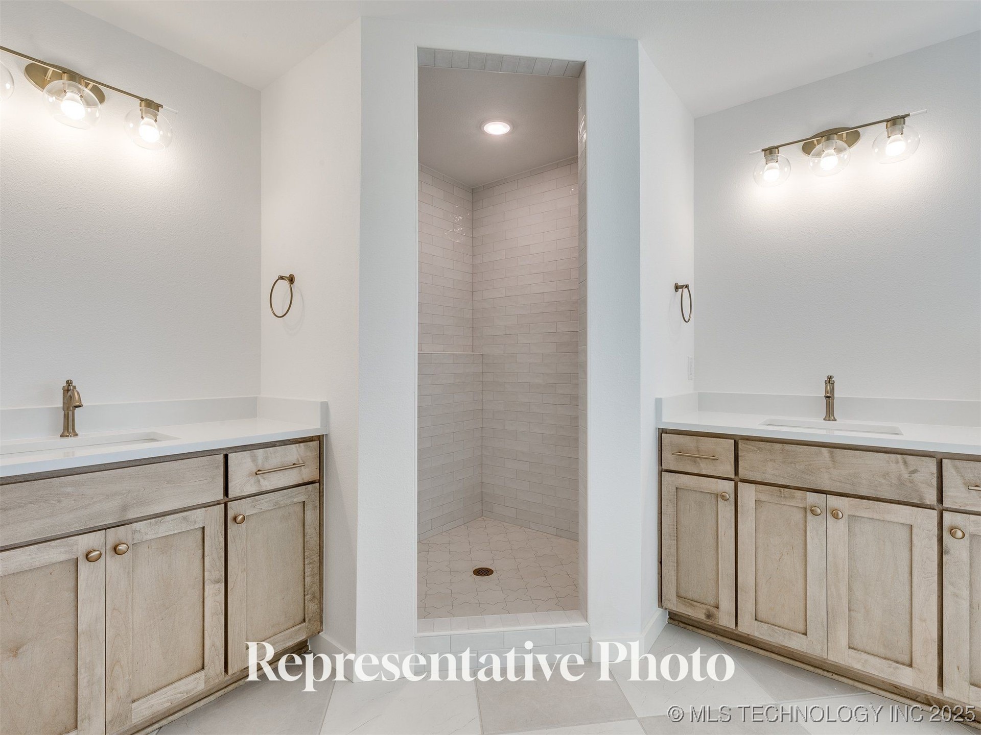 7613 E 89th Street North Property Photo 23