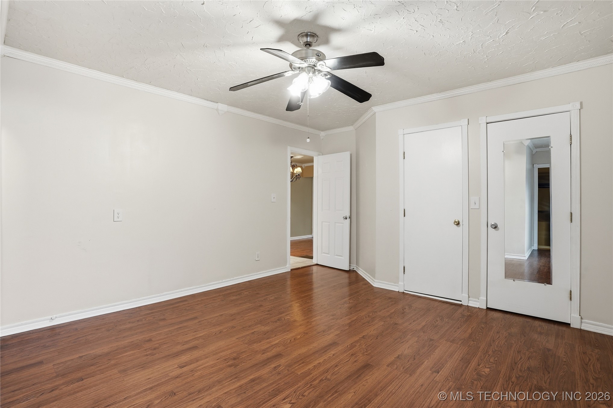 3405 Riverside Drive Property Photo 21