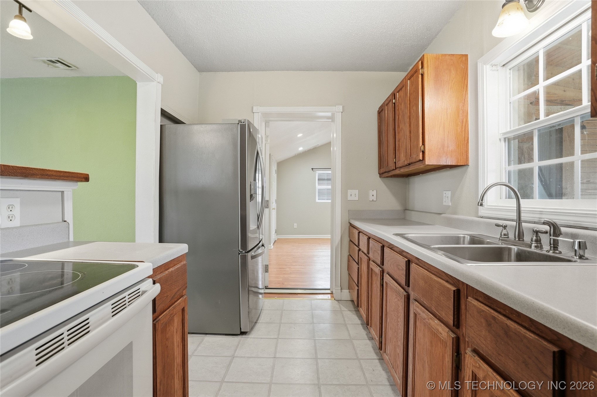 3405 Riverside Drive Property Photo 77