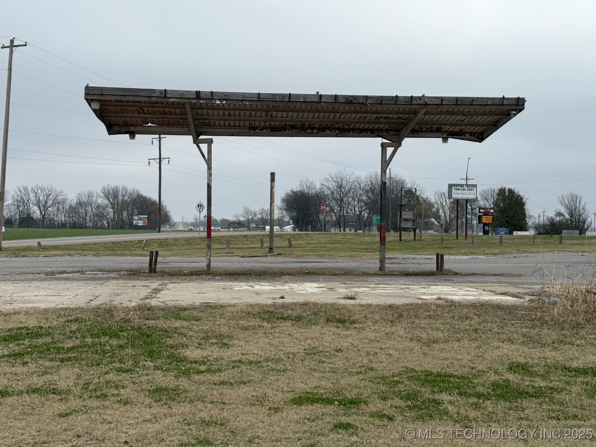 9999 Hwy 100 Property Photo 2