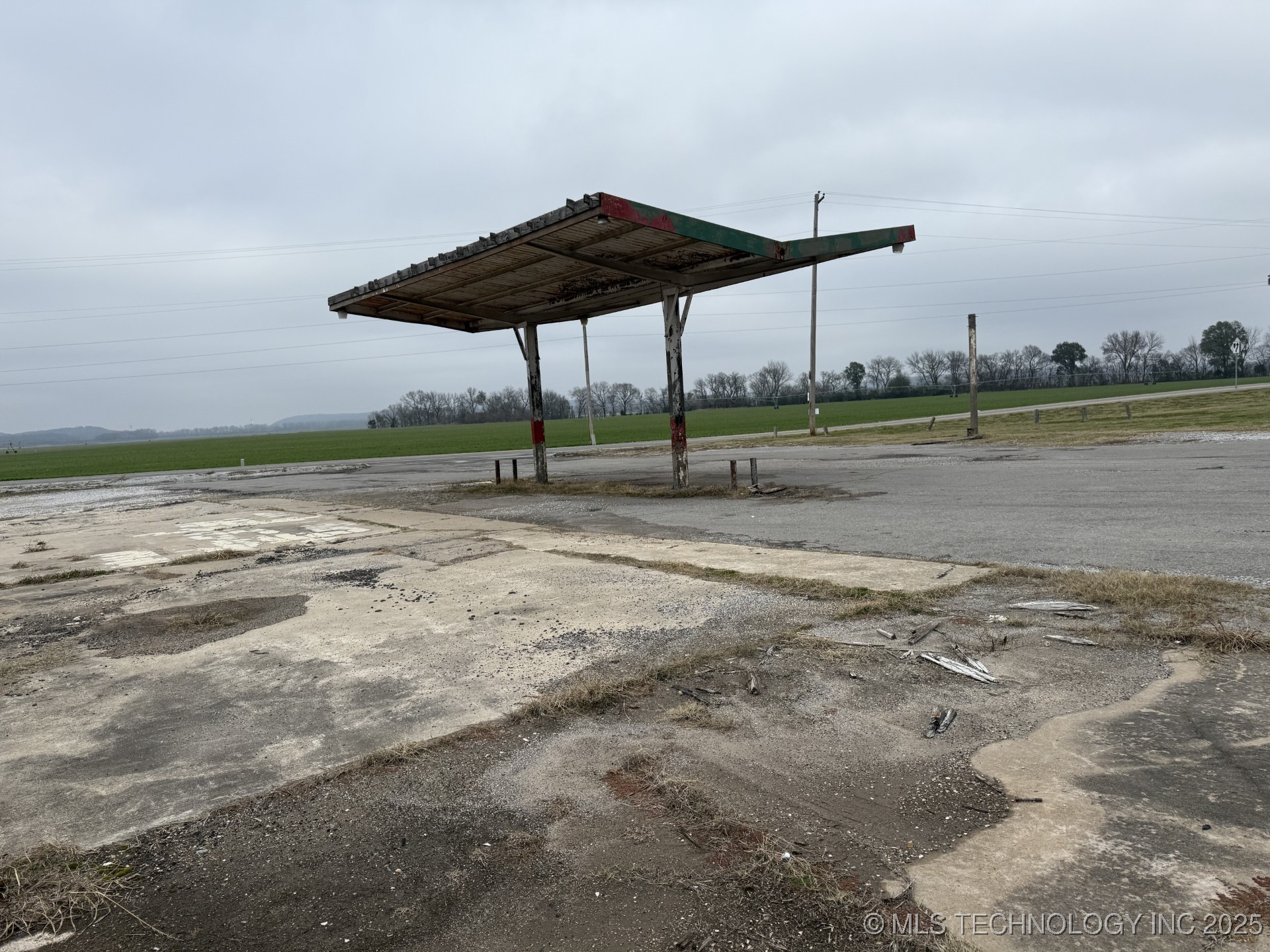 9999 Hwy 100 Property Photo 6