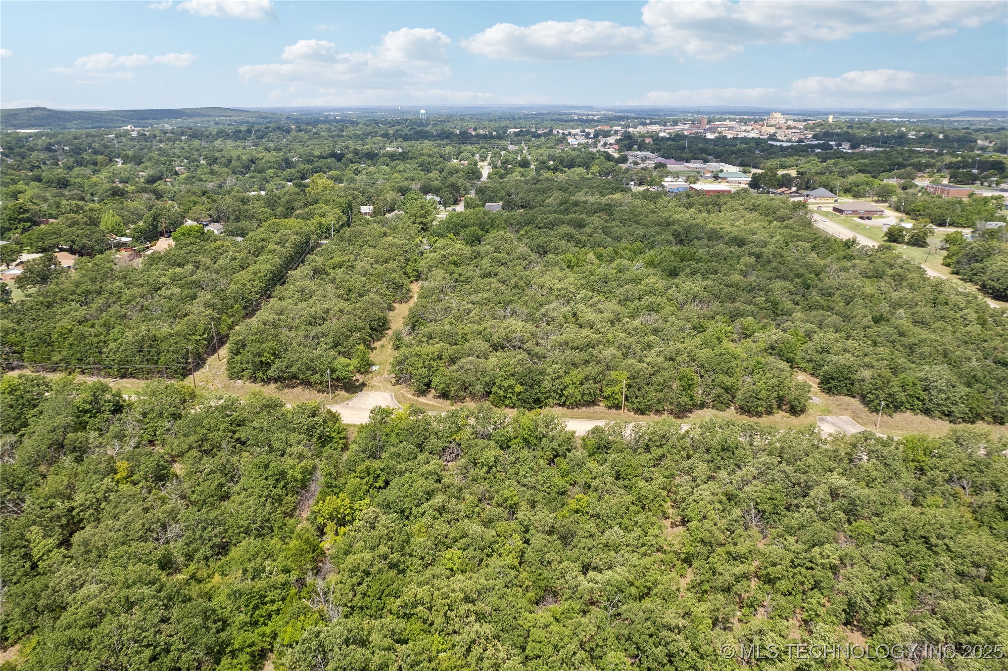 17th Property Photo 2