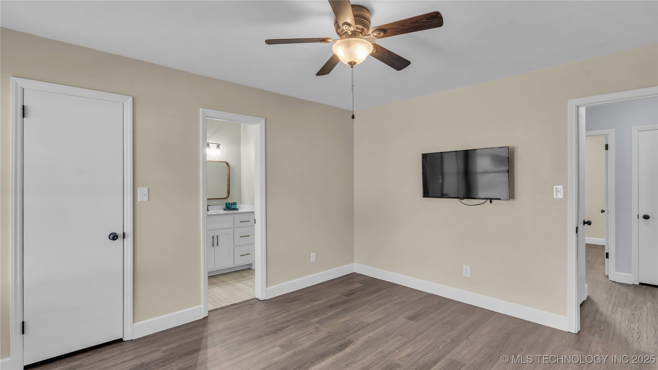 10108 E 28th Street Property Photo 10