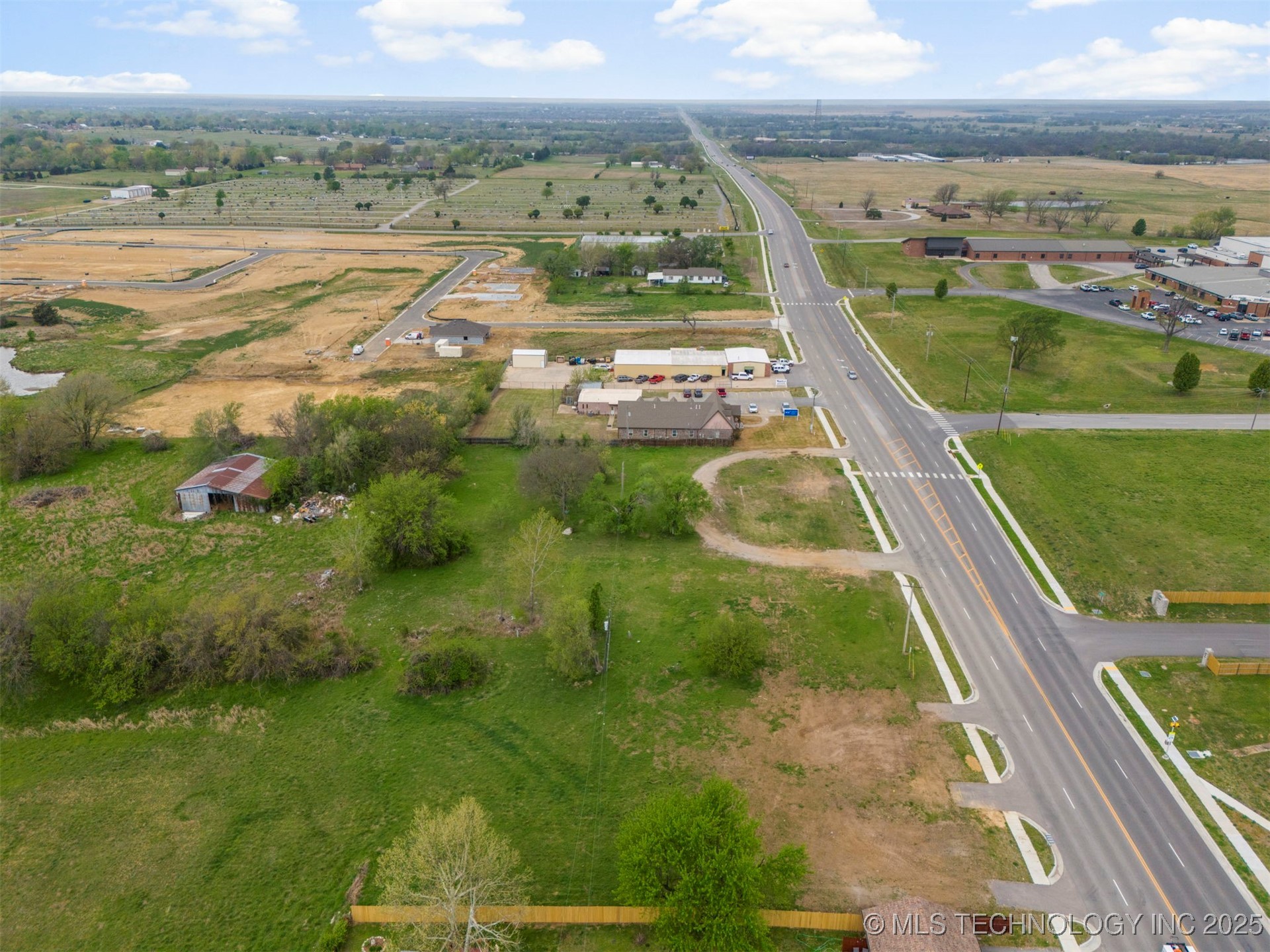 Broadway Street Property Photo 4