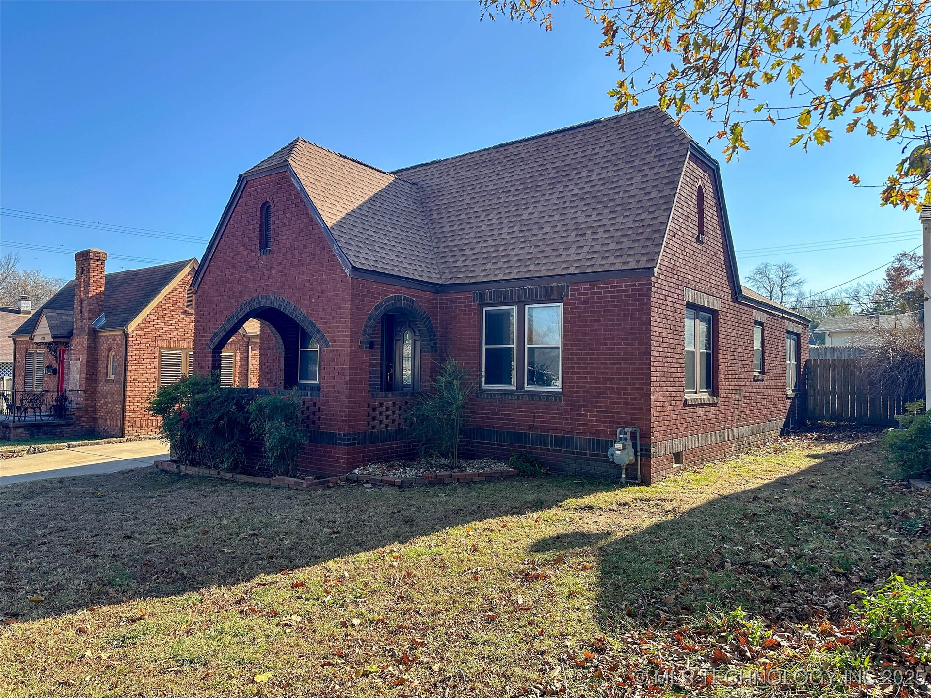 4724 E 3rd Street Property Photo 1