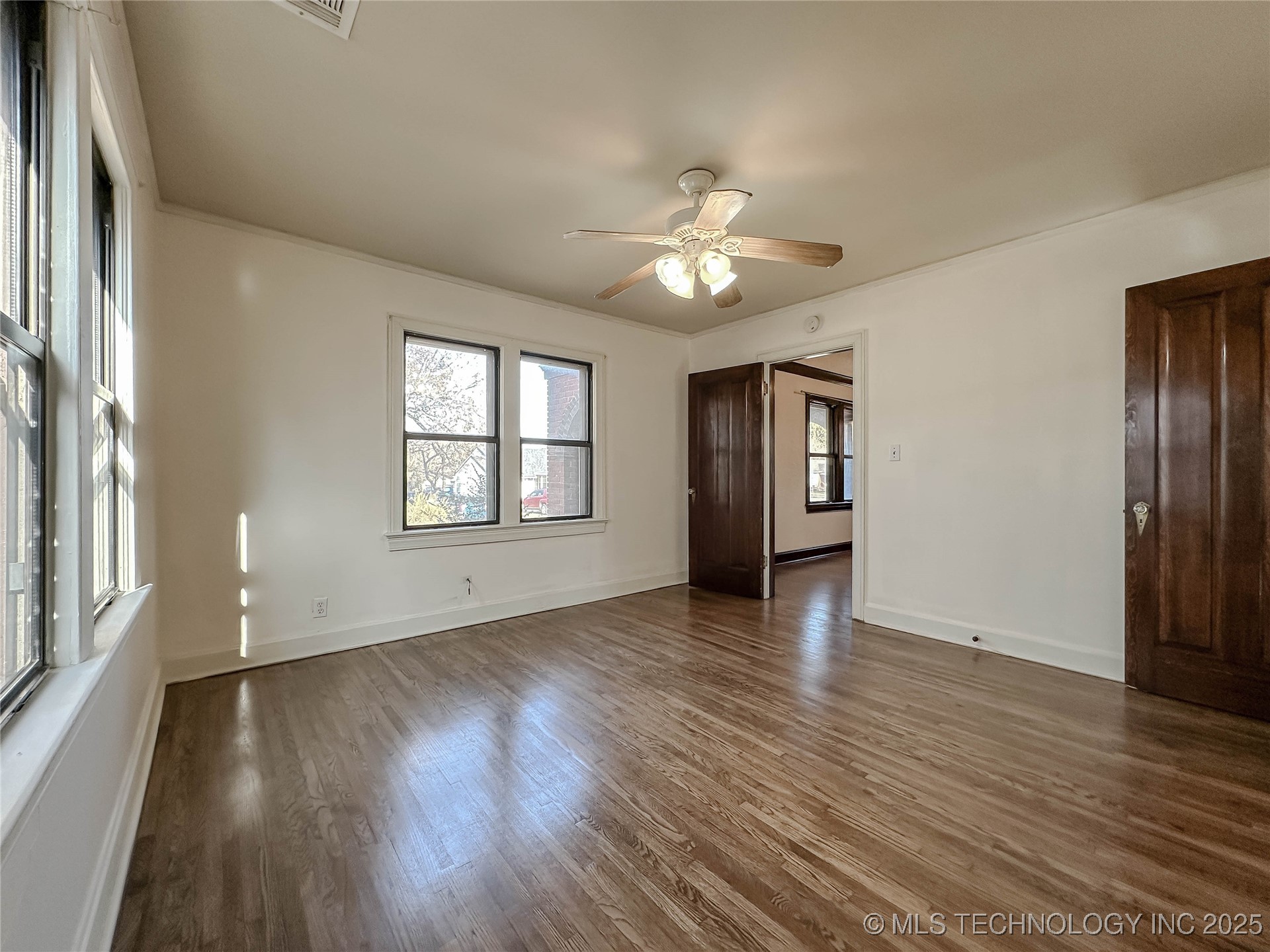 4724 E 3rd Street Property Photo 21