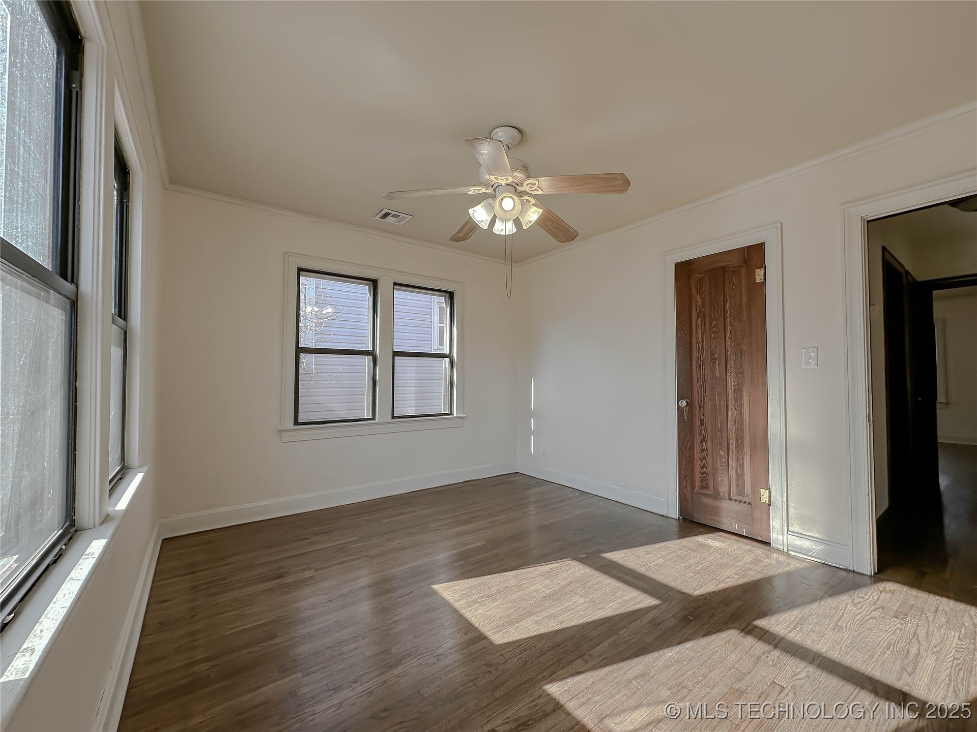 4724 E 3rd Street Property Photo 29