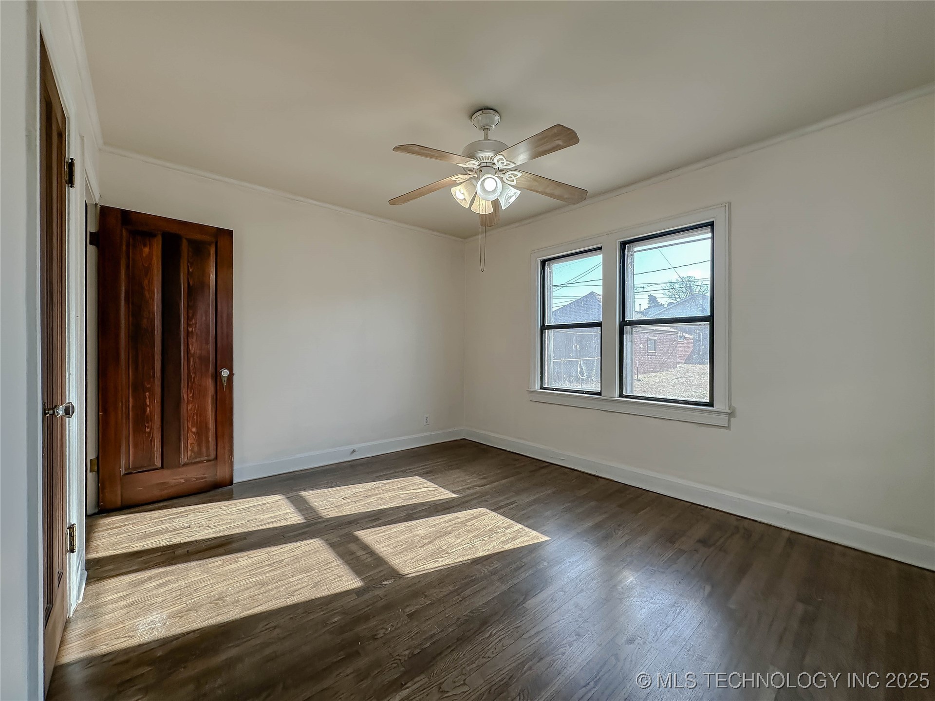 4724 E 3rd Street Property Photo 31