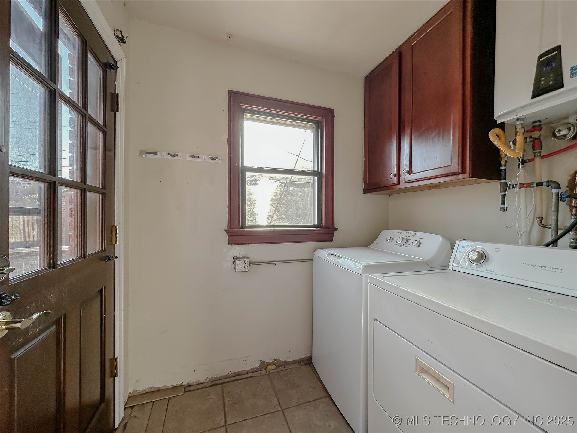 4724 E 3rd Street Property Photo 32