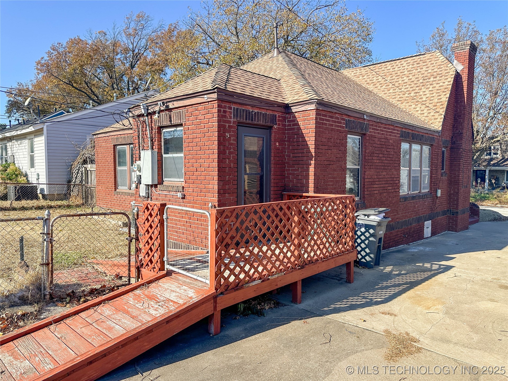 4724 E 3rd Street Property Photo 33