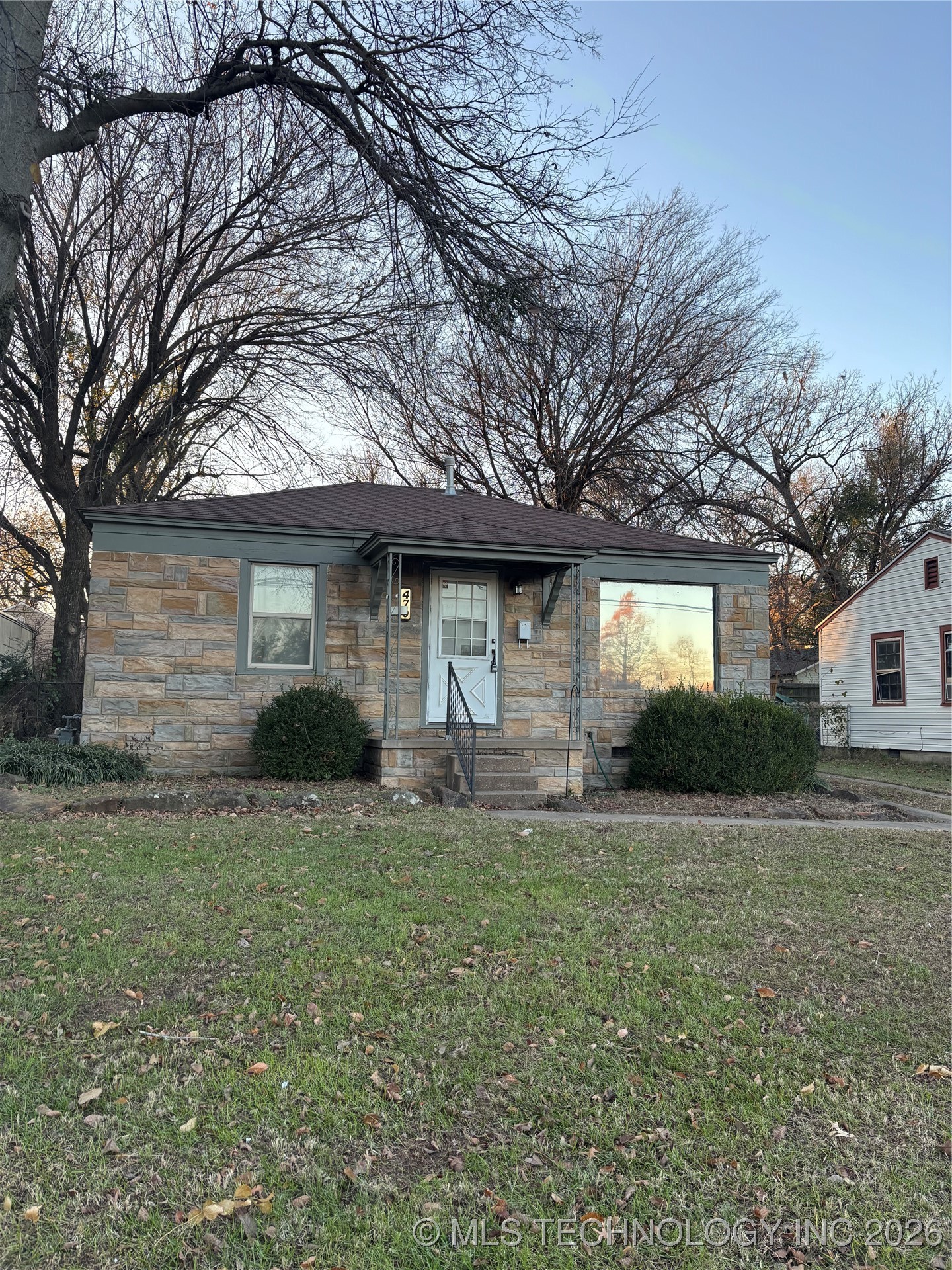 470 S Jamestown Avenue Property Photo 1