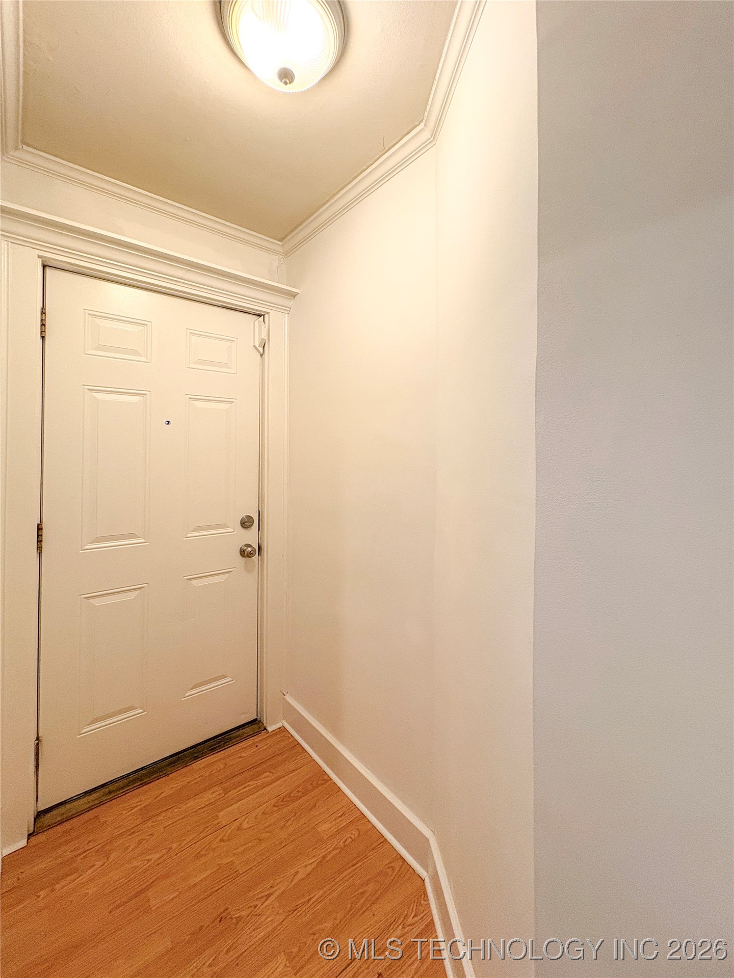 2220 W 40th Street Property Photo 3