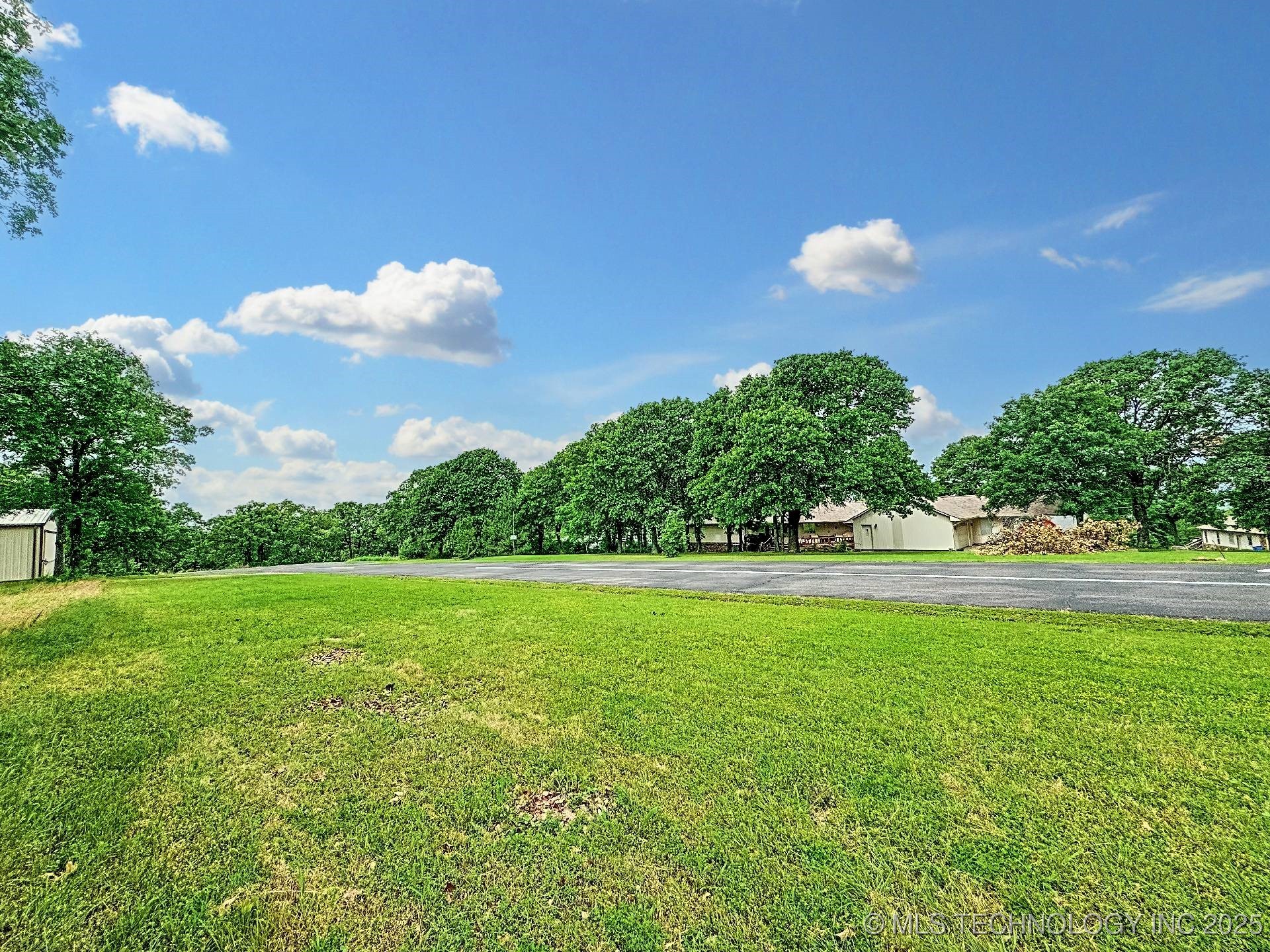 19061 E Wilderness Road Property Photo 12