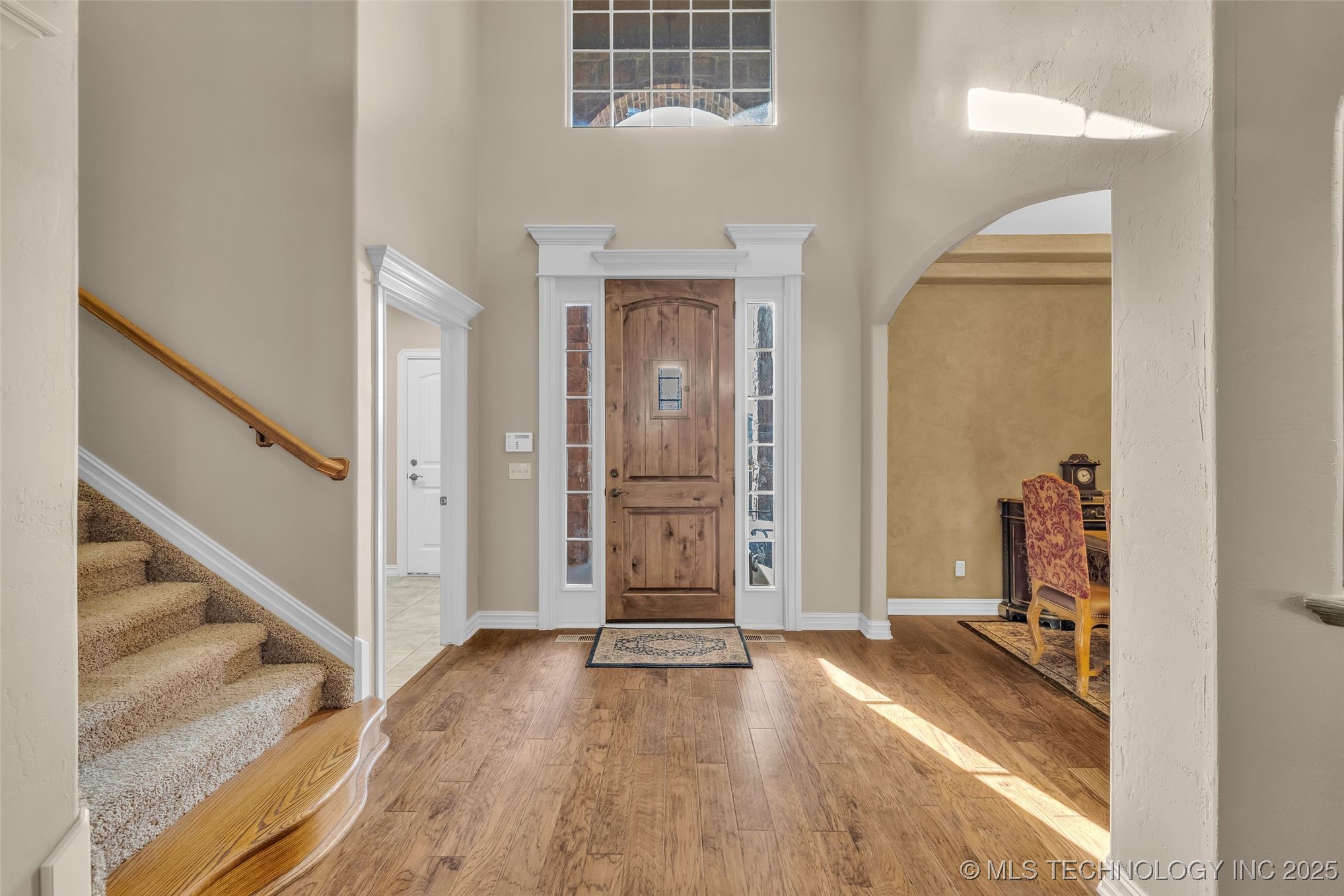 1204 W Fargo Lane Property Photo 6