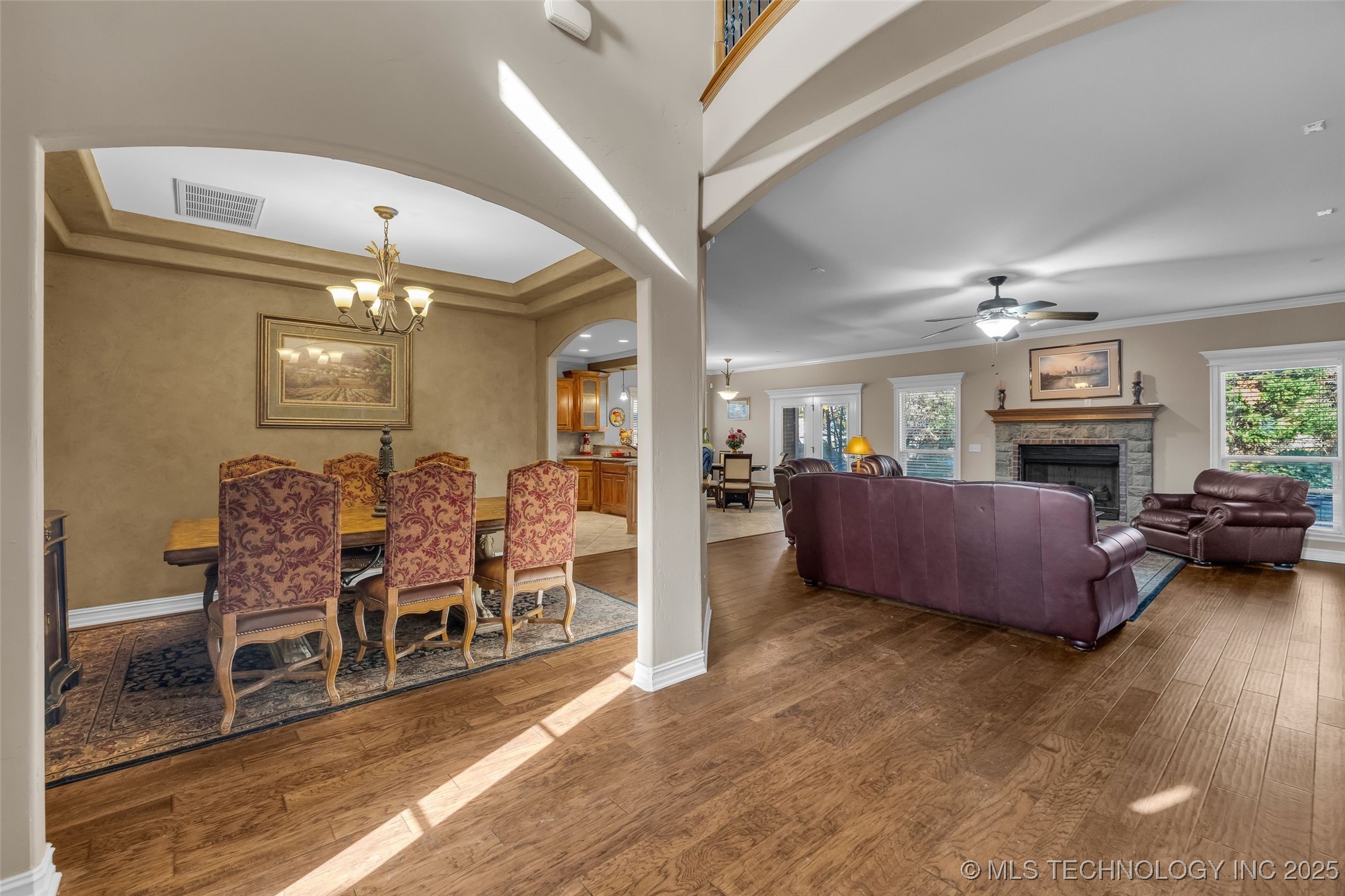 1204 W Fargo Lane Property Photo 8