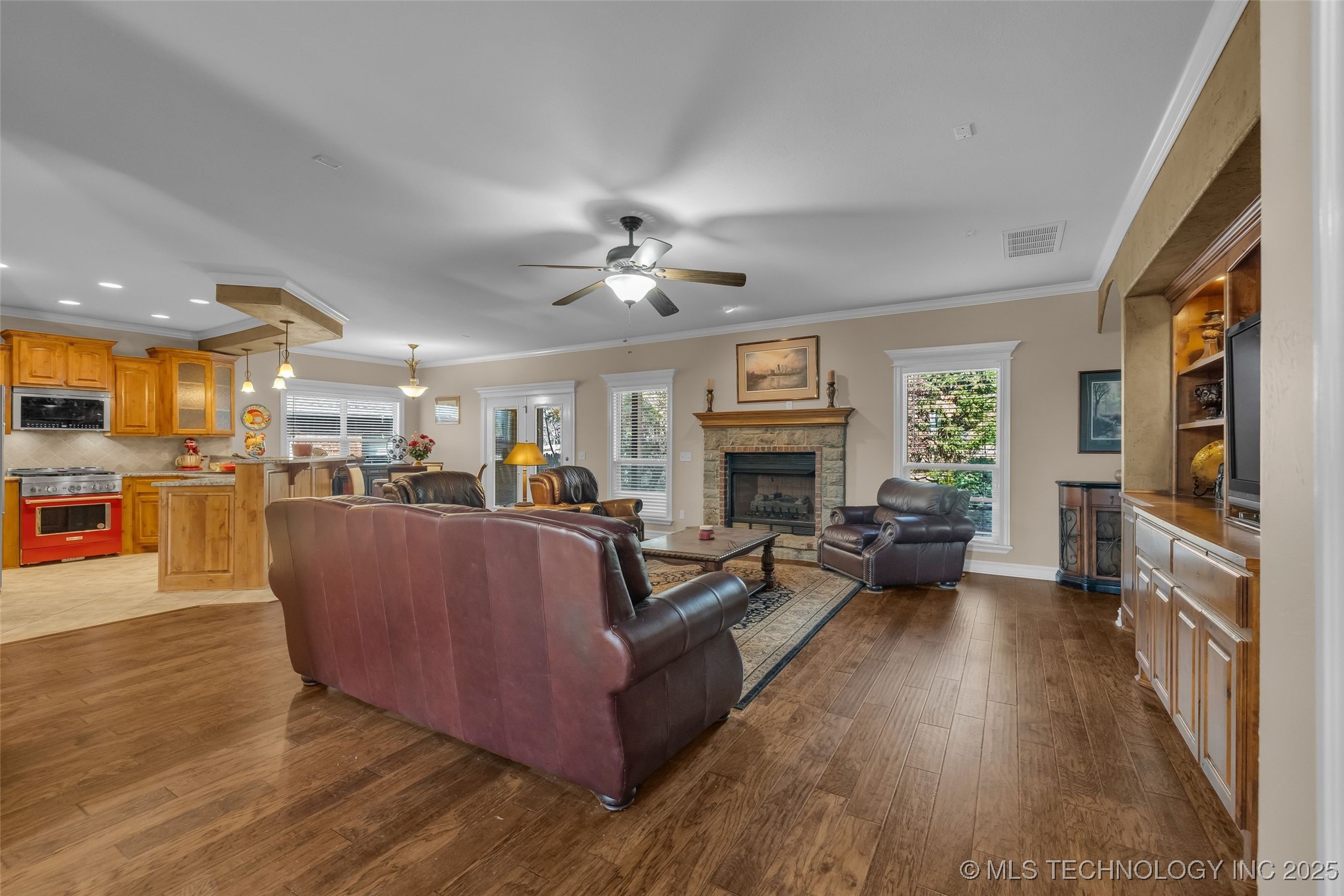 1204 W Fargo Lane Property Photo 10