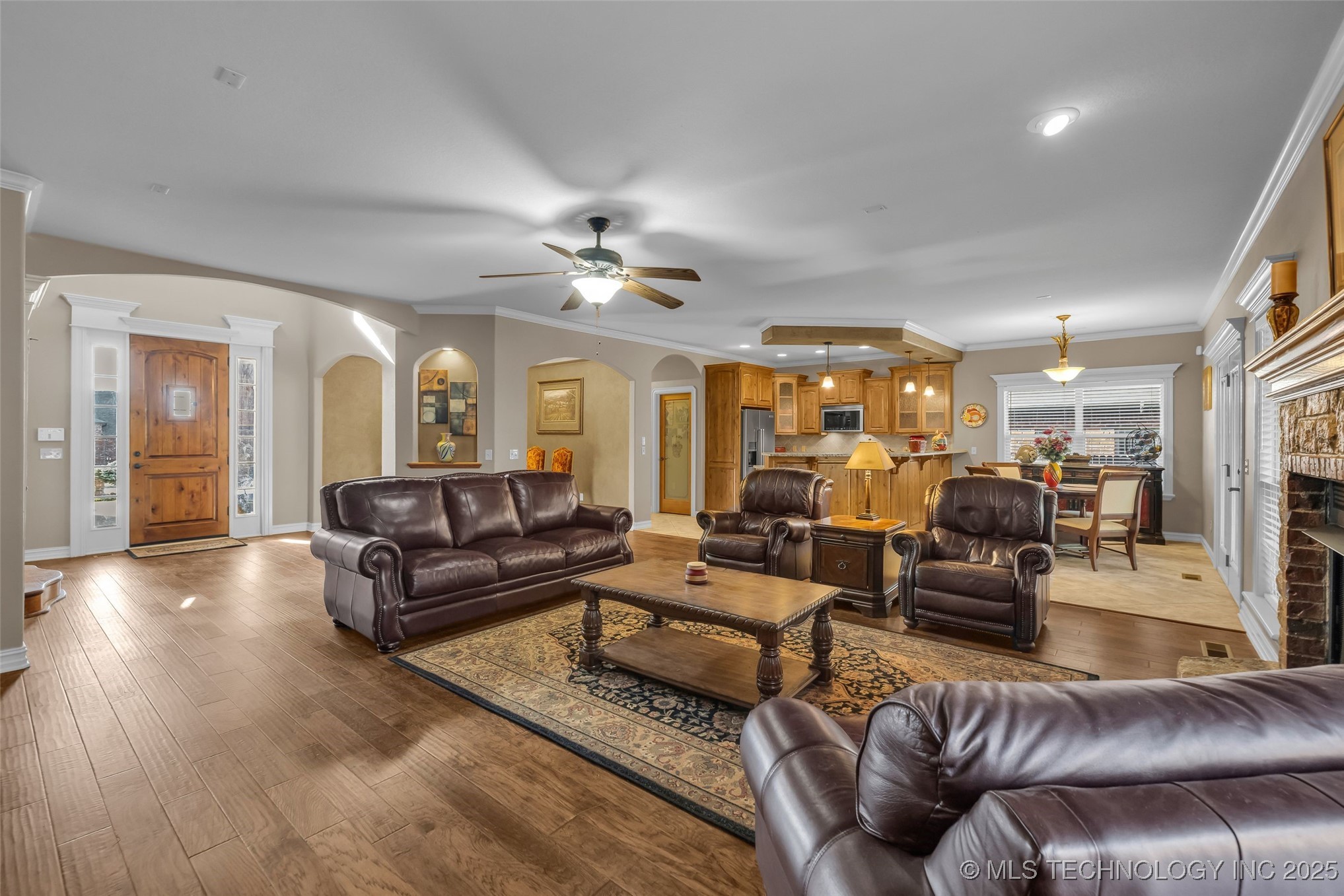 1204 W Fargo Lane Property Photo 13