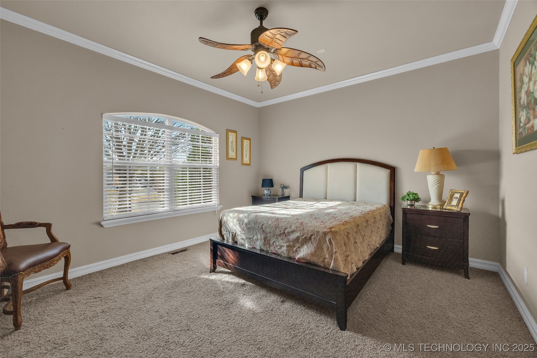 1204 W Fargo Lane Property Photo 27